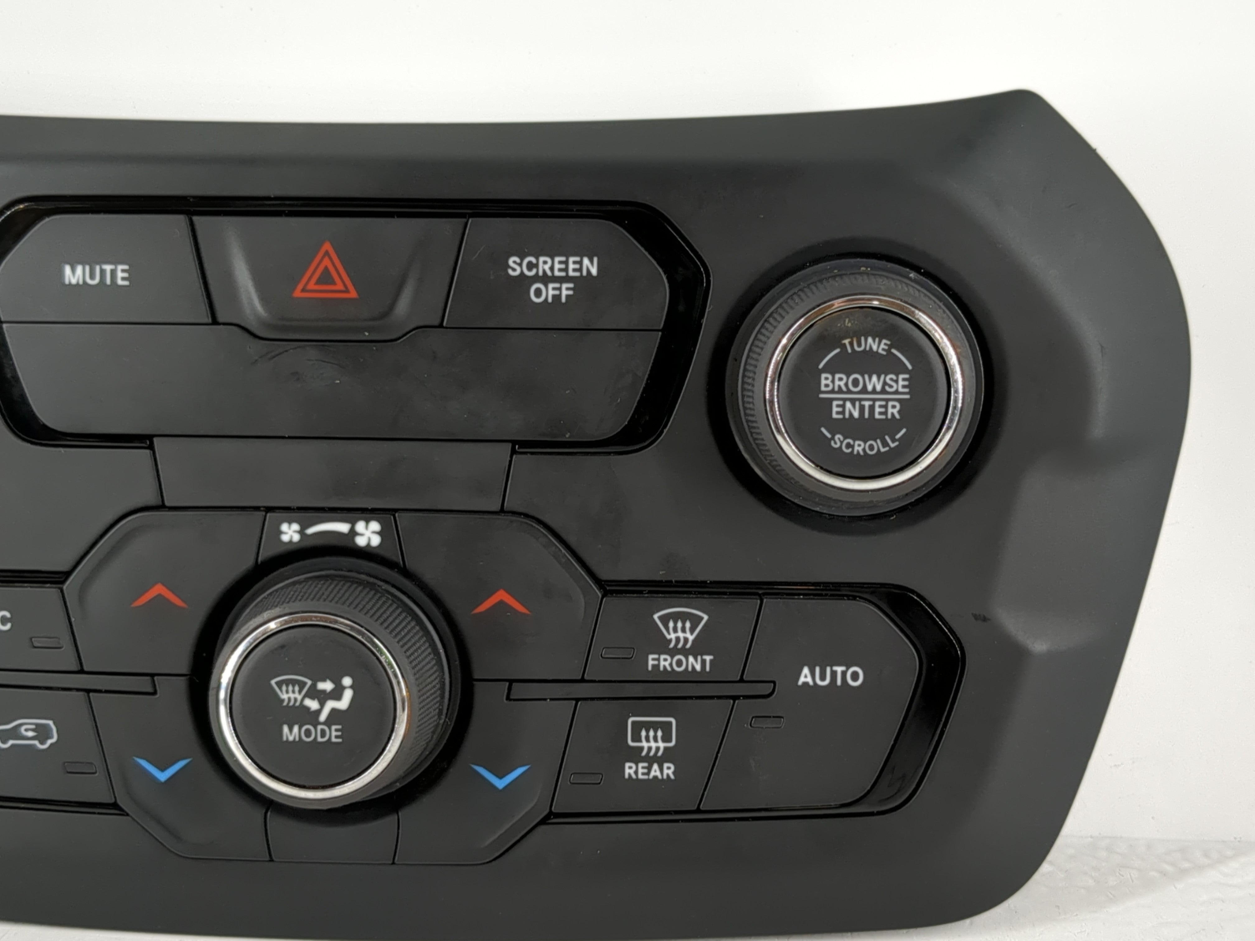 2018-2020 Jeep Renegade Climate Control Module Temperature AC/Heater Replacement P/N:07356941380 Fits Fits 2018 2019 2020 OEM Used Auto Parts - Oemusedautoparts1.com