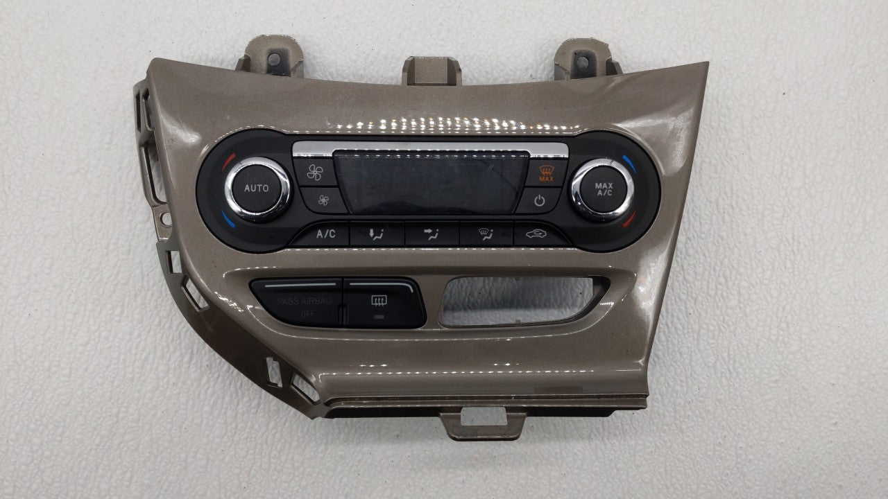 2012 Ford Focus Climate Control Module Temperature AC/Heater Replacement P/N:BM51-18522-BC BM5T-18C612-AJ, BM5T-18C612-AH Fits OEM Used Auto Parts - Oemusedautoparts1.com