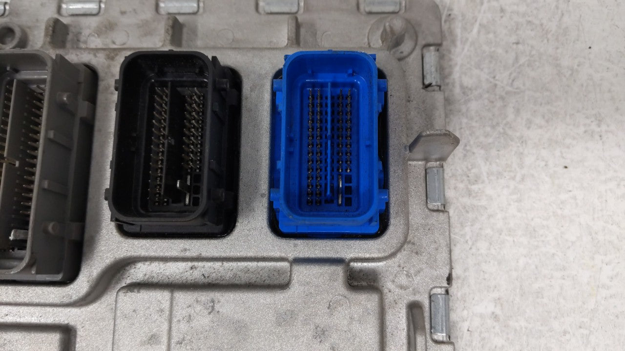 2020 Chevrolet Malibu PCM Engine Control Computer ECU ECM PCU OEM P/N:84190615 12710155, 12703745 Fits OEM Used Auto Parts - Oemusedautoparts1.com