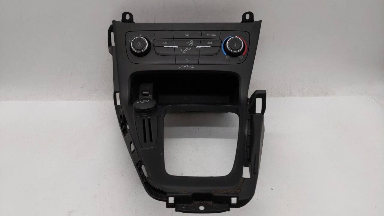 2015-2018 Ford Focus Climate Control Module Temperature AC/Heater Replacement P/N:F1ET-19980-LJ F1ET-19980-JF Fits OEM Used Auto Parts - Oemusedautoparts1.com