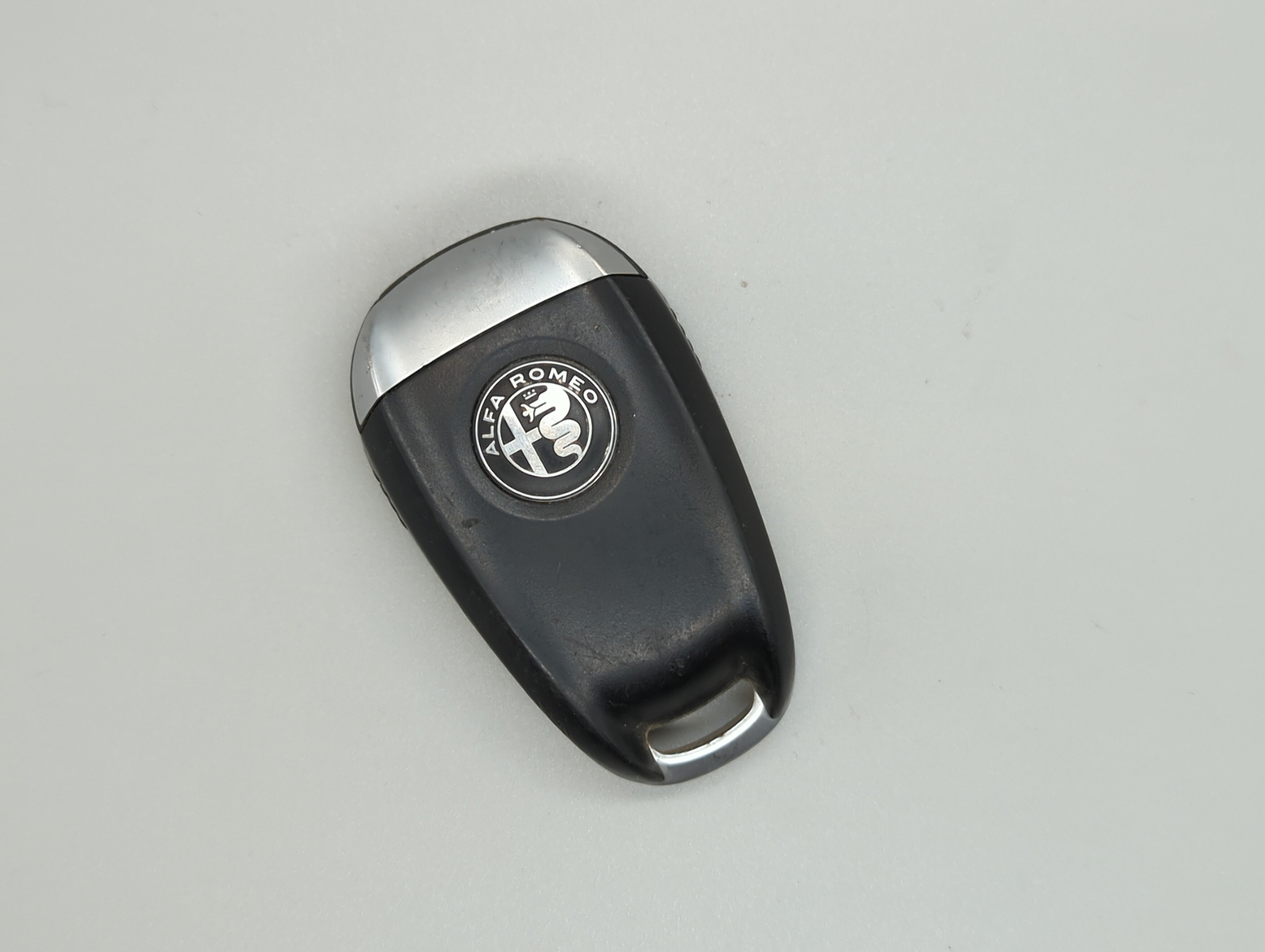 Alfa Romeo Keyless Entry Remote Fob KR5ALFA434 A2C97635101 156140444 5 buttons - Oemusedautoparts1.com