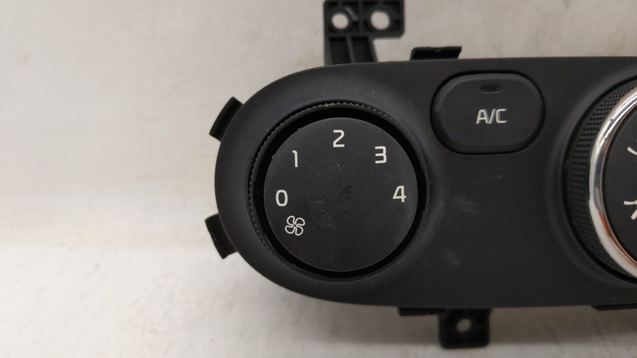 2014-2016 Kia Forte Koup Climate Control Module Temperature AC/Heater Replacement P/N:97250-A7261WK Fits Fits 2014 2015 2016 OEM Used Auto Parts - Oemusedautoparts1.com