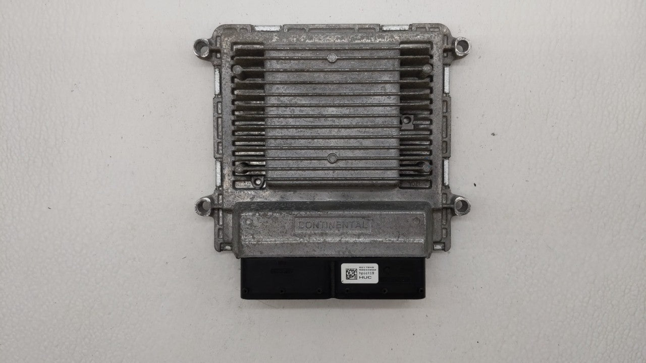 2014-2016 Hyundai Elantra PCM Engine Control Computer ECU ECM PCU OEM P/N:39103-2EML6 39102-2EML6 Fits Fits 2014 2015 2016 OEM Used Auto Parts - Oemusedautoparts1.com
