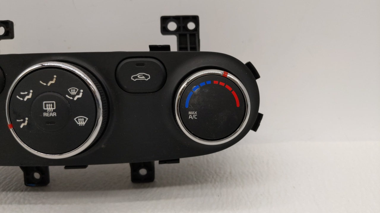 2014-2016 Kia Forte Climate Control Module Temperature AC/Heater Replacement P/N:97250-A7052WK 97250-A7051WK Fits OEM Used Auto Parts - Oemusedautoparts1.com