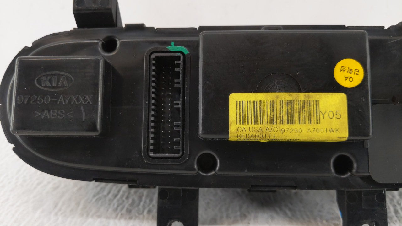 2014-2016 Kia Forte Climate Control Module Temperature AC/Heater Replacement P/N:97250-A7052WK 97250-A7051WK Fits OEM Used Auto Parts - Oemusedautoparts1.com