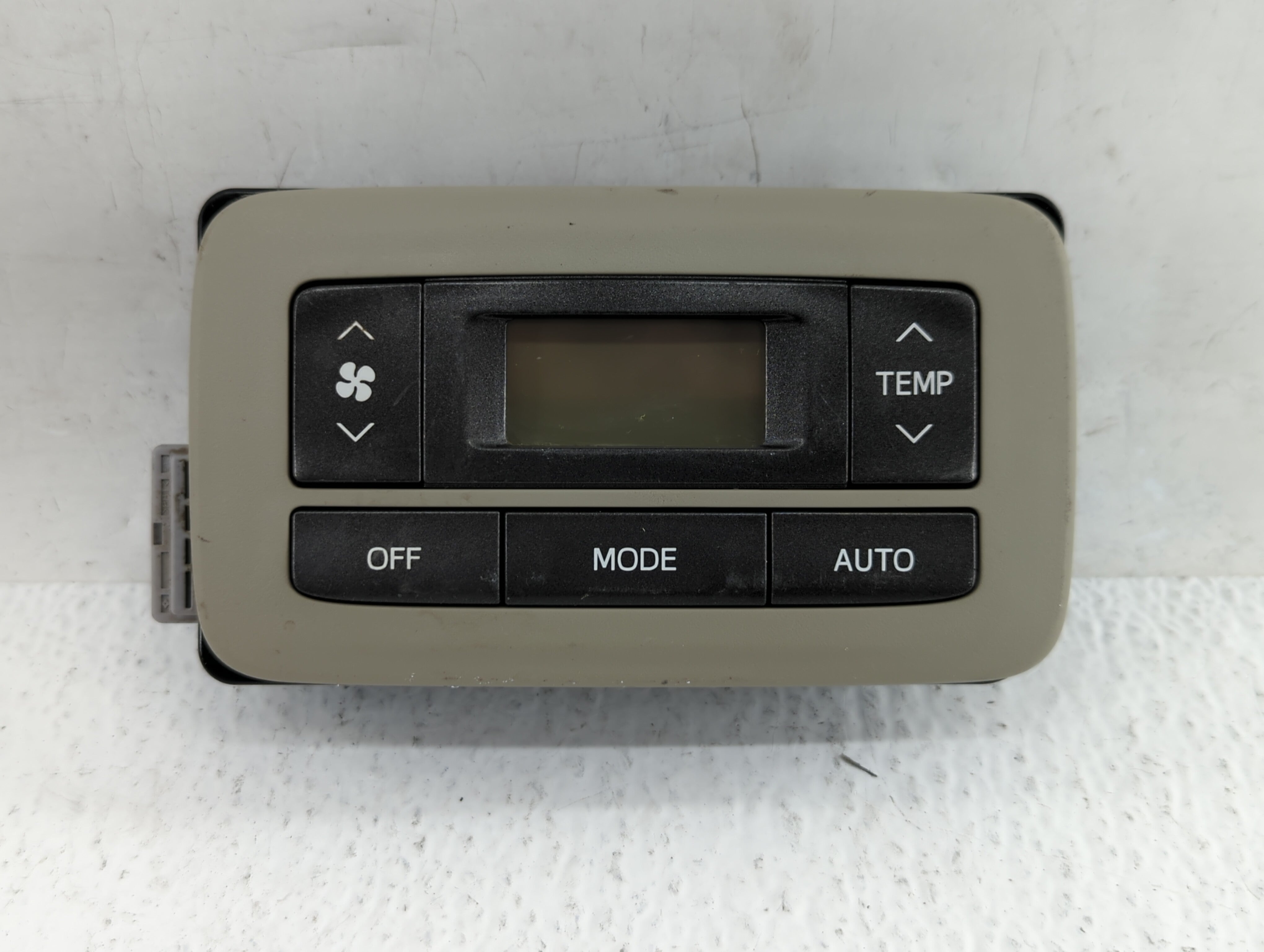2013 Toyota Sienna Climate Control Module Temperature AC/Heater Replacement P/N:1763160 75D875 Fits Fits 2011 2012 2014 OEM Used Auto Parts - Oemusedautoparts1.com