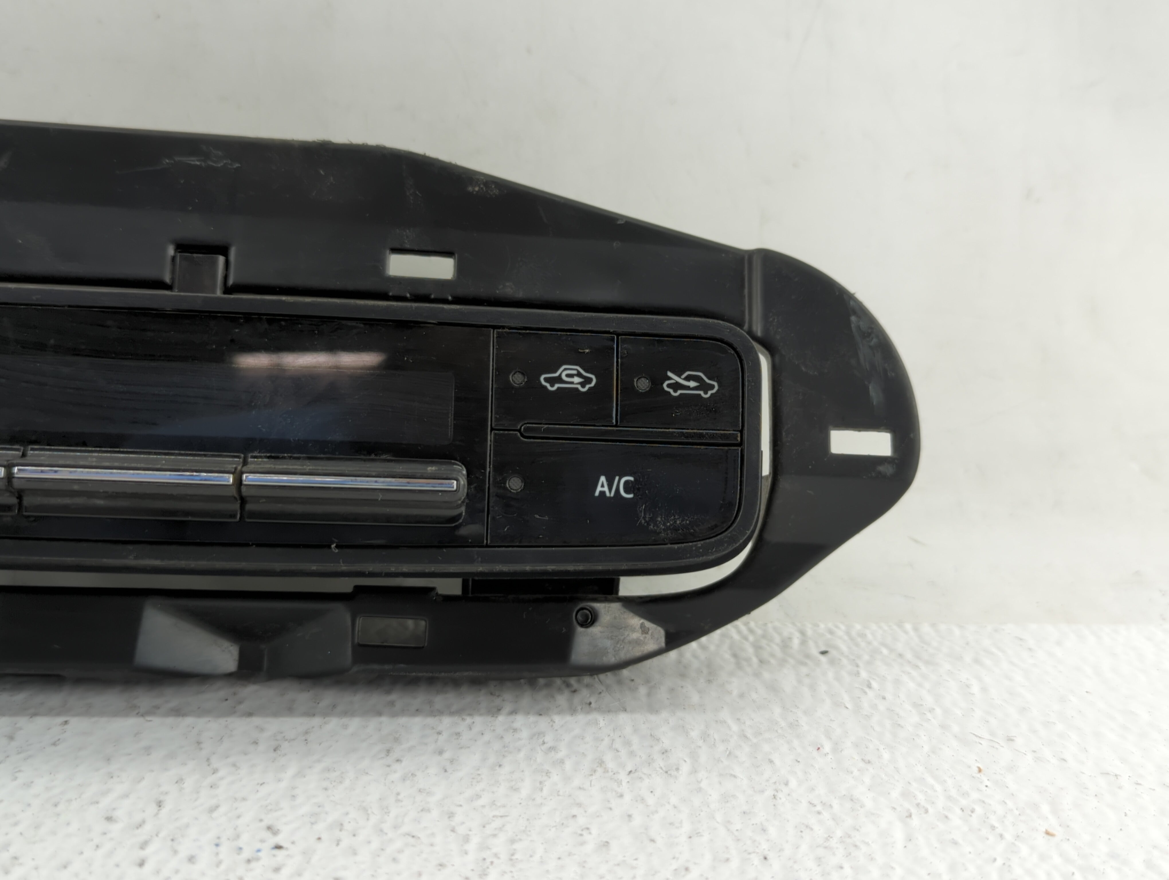2017-2019 Toyota Corolla Climate Control Module Temperature AC/Heater Replacement P/N:55468-02060 75K114 Fits Fits 2017 2018 2019 OEM Used Auto Parts - Oemusedautoparts1.com