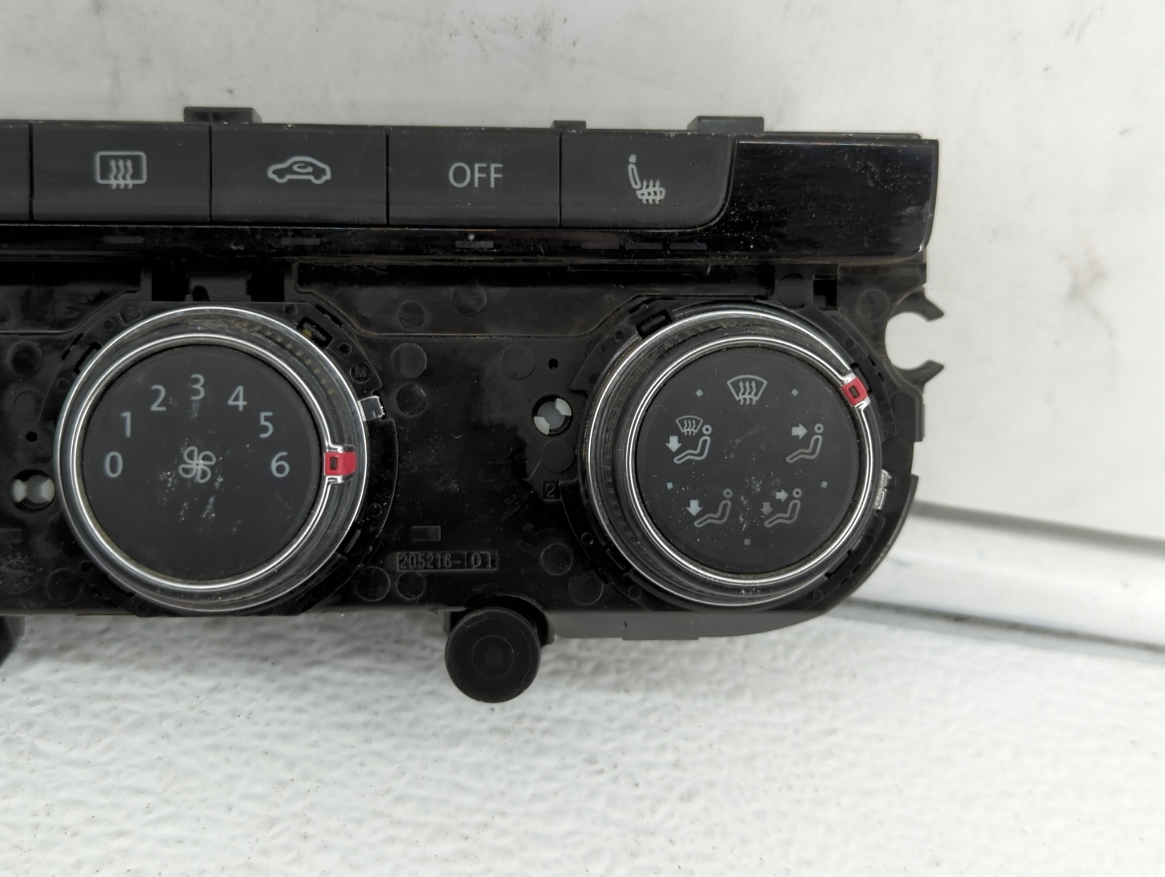 2017 Volkswagen Golf Climate Control Module Temperature AC/Heater Replacement P/N:5GM907426E 5GM907426 Fits OEM Used Auto Parts - Oemusedautoparts1.com