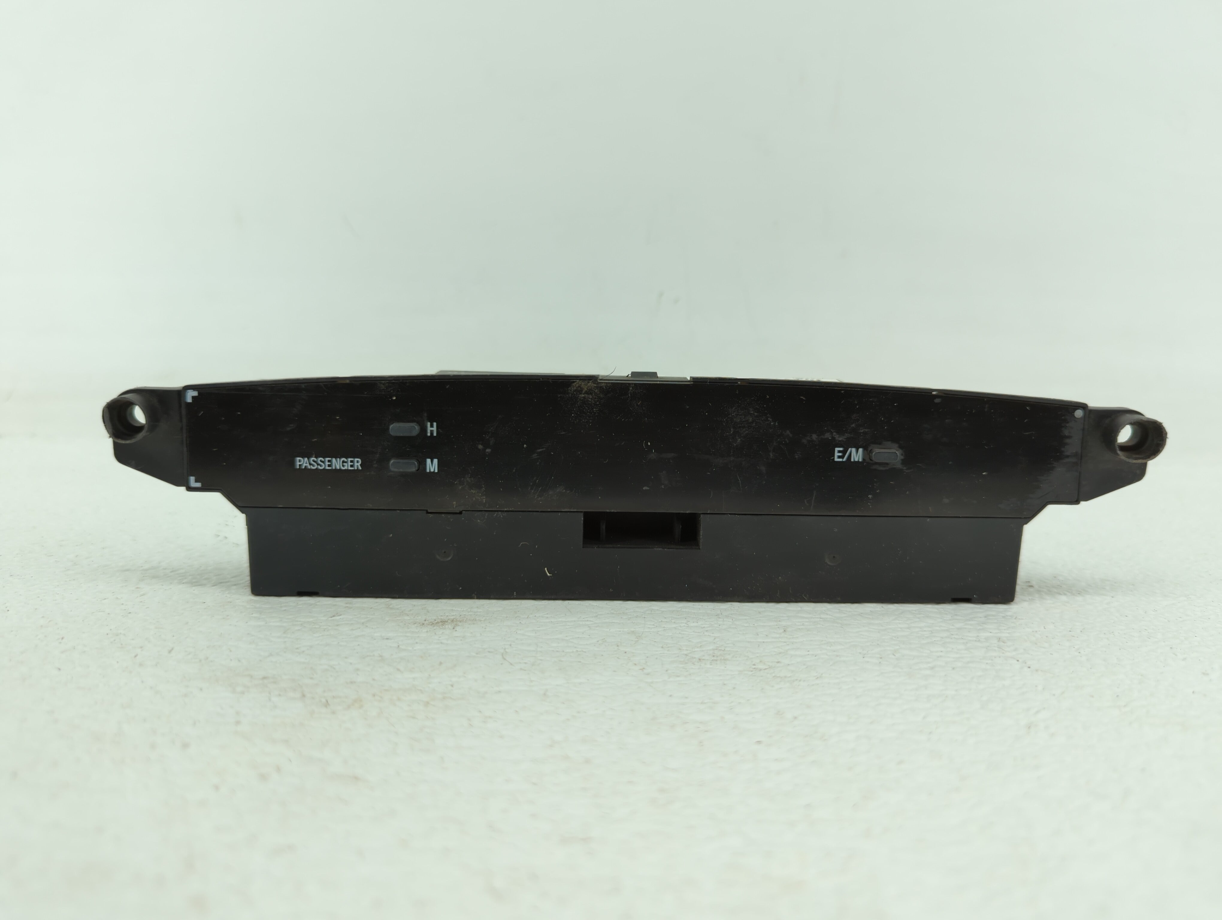2003 Toyota Camry Digitial Dash Clock P/N:83910-33060 Fits OEM Used Auto Parts - Oemusedautoparts1.com