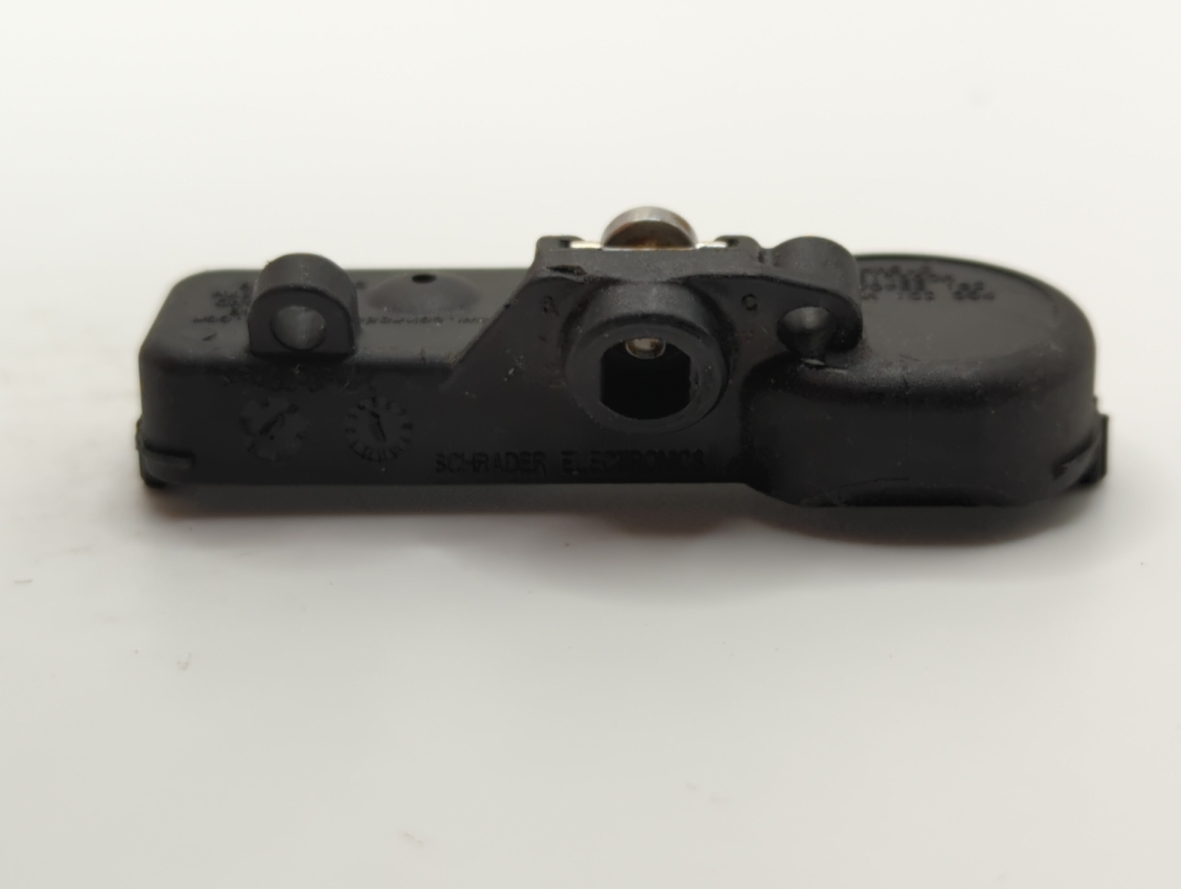 2016 Subaru Impreza Tire Pressure Monitoring System Sensor Tpms - Oemusedautoparts1.com