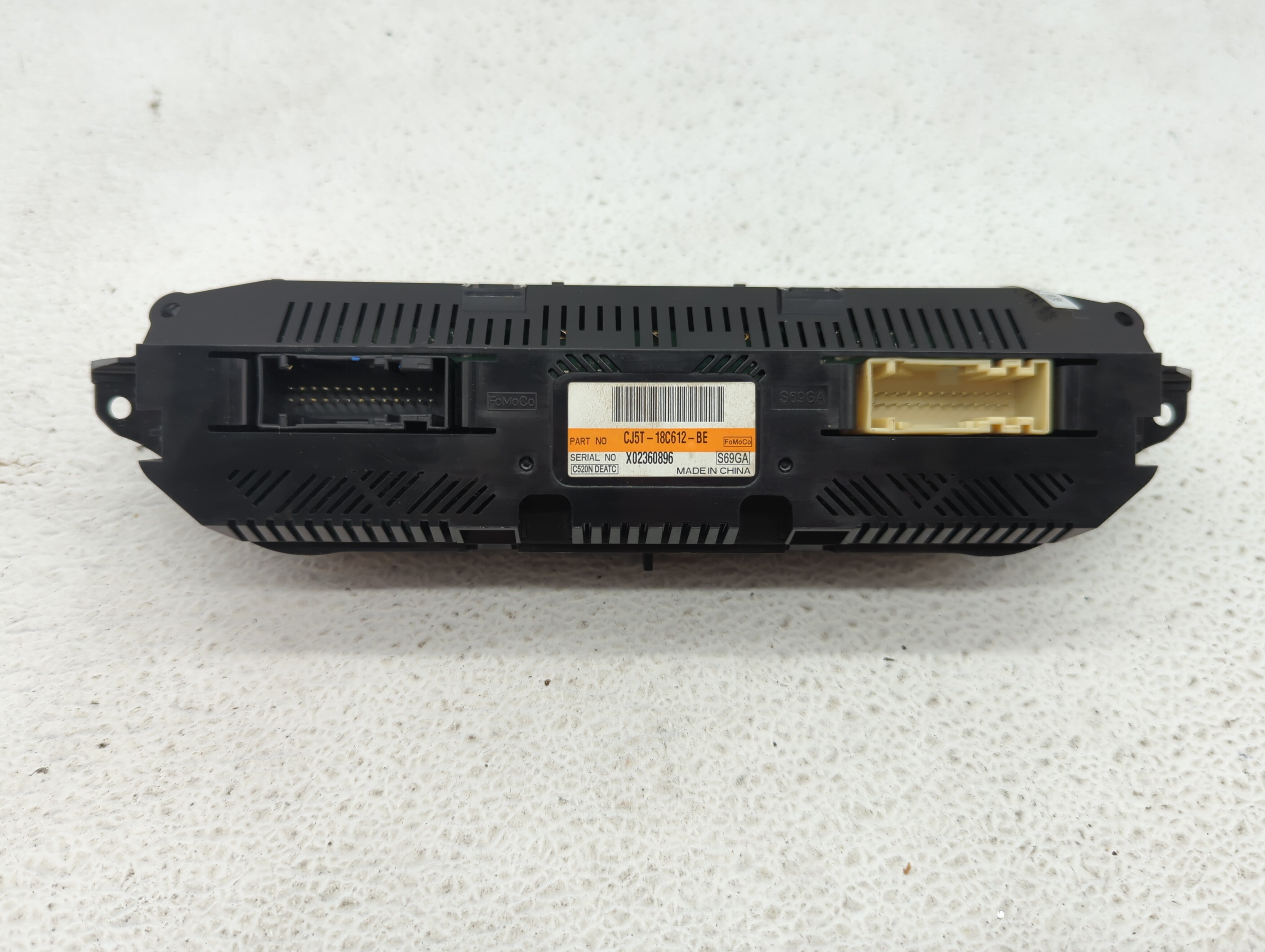 2015-2016 Ford Escape Climate Control Module Temperature AC/Heater Replacement P/N:CJ5T-18C612-BE CJ5T-18C612-BC Fits OEM Used Auto Parts - Oemusedautoparts1.com