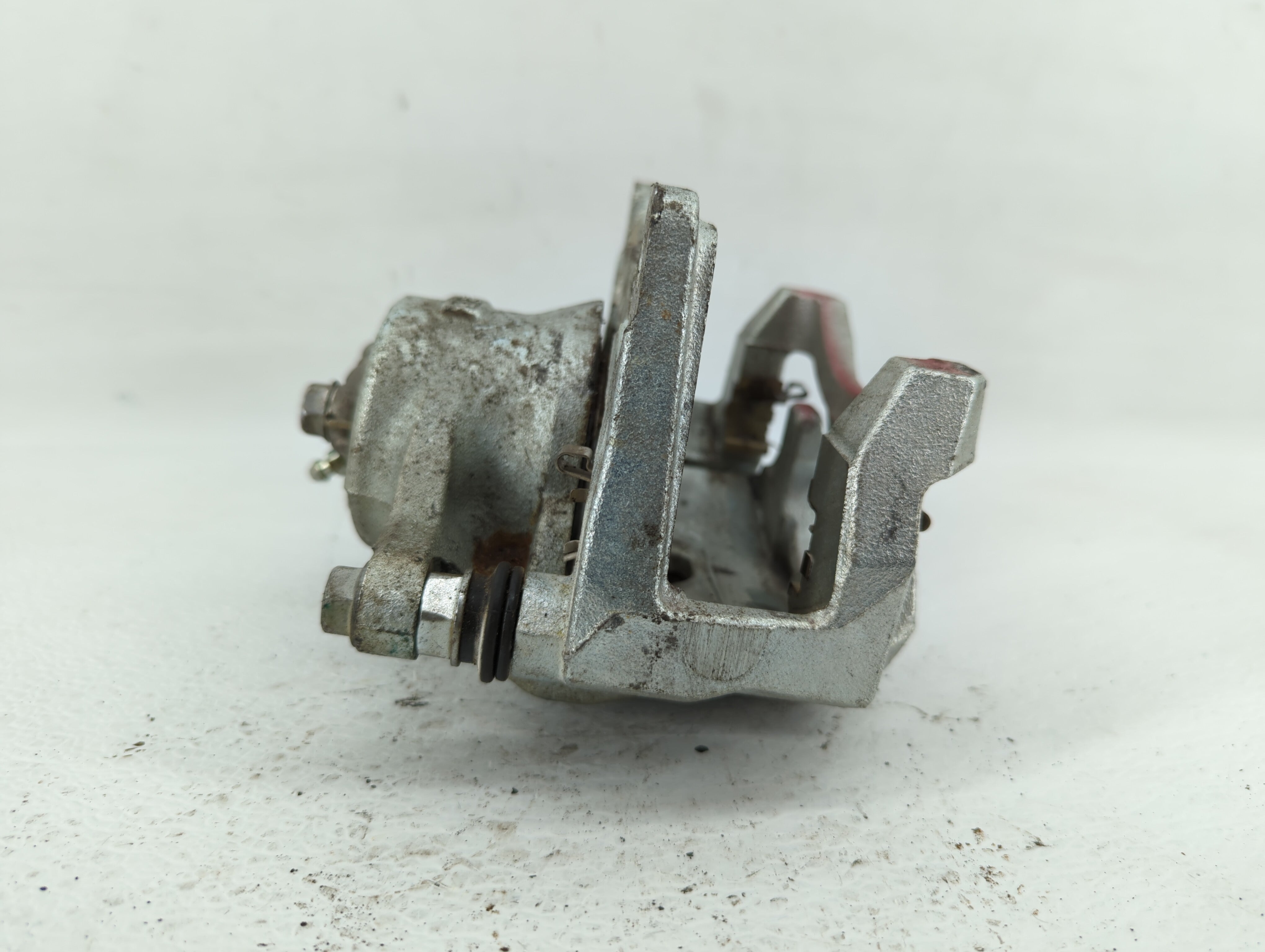 2021-2022 Toyota Venza Front Driver Left Brake Caliper - Oemusedautoparts1.com