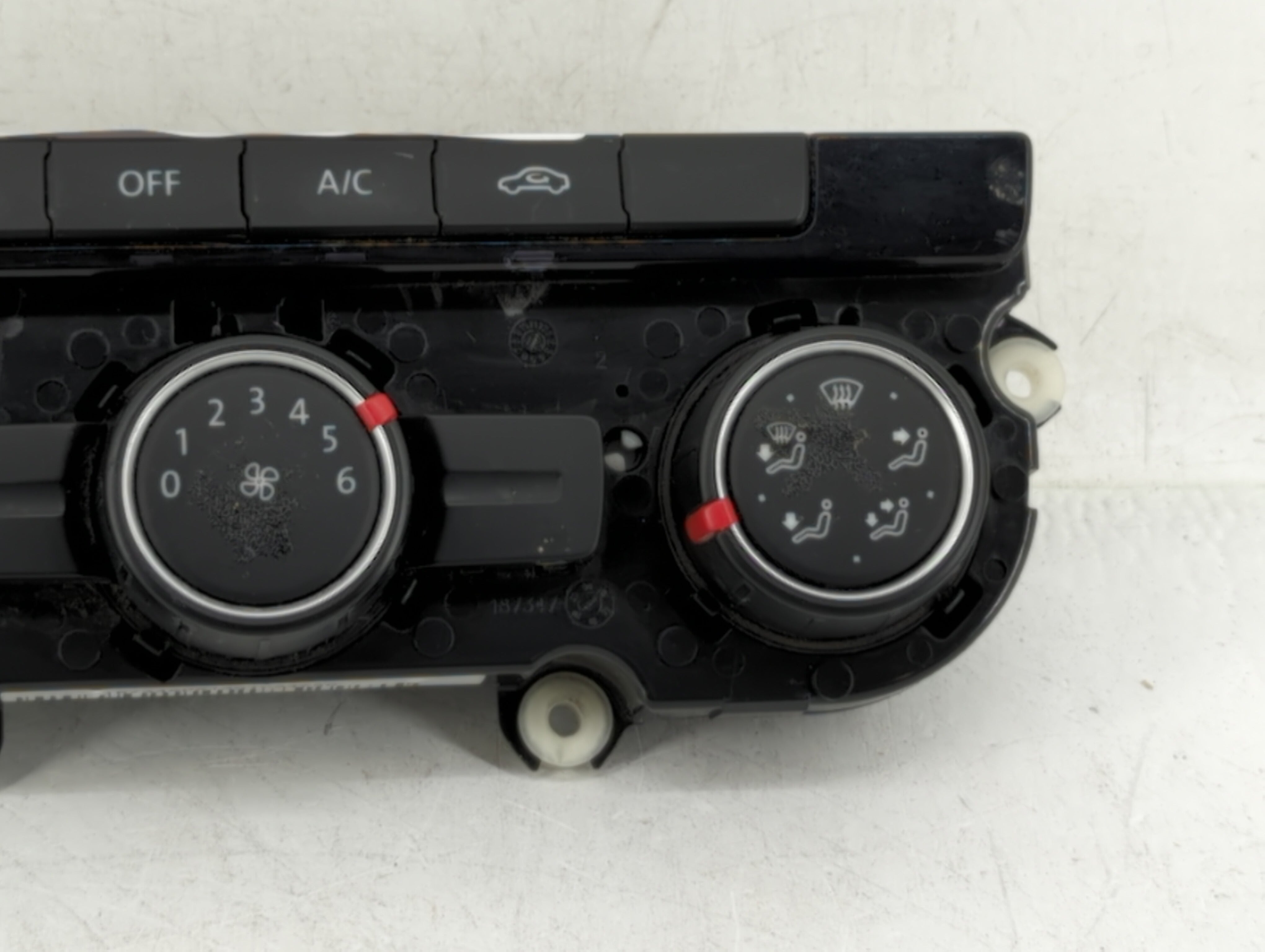 2013-2015 Volkswagen Tiguan Climate Control Module Temperature AC/Heater Replacement P/N:561 907 426 561 907 426 B Fits OEM Used Auto Parts - Oemusedautoparts1.com