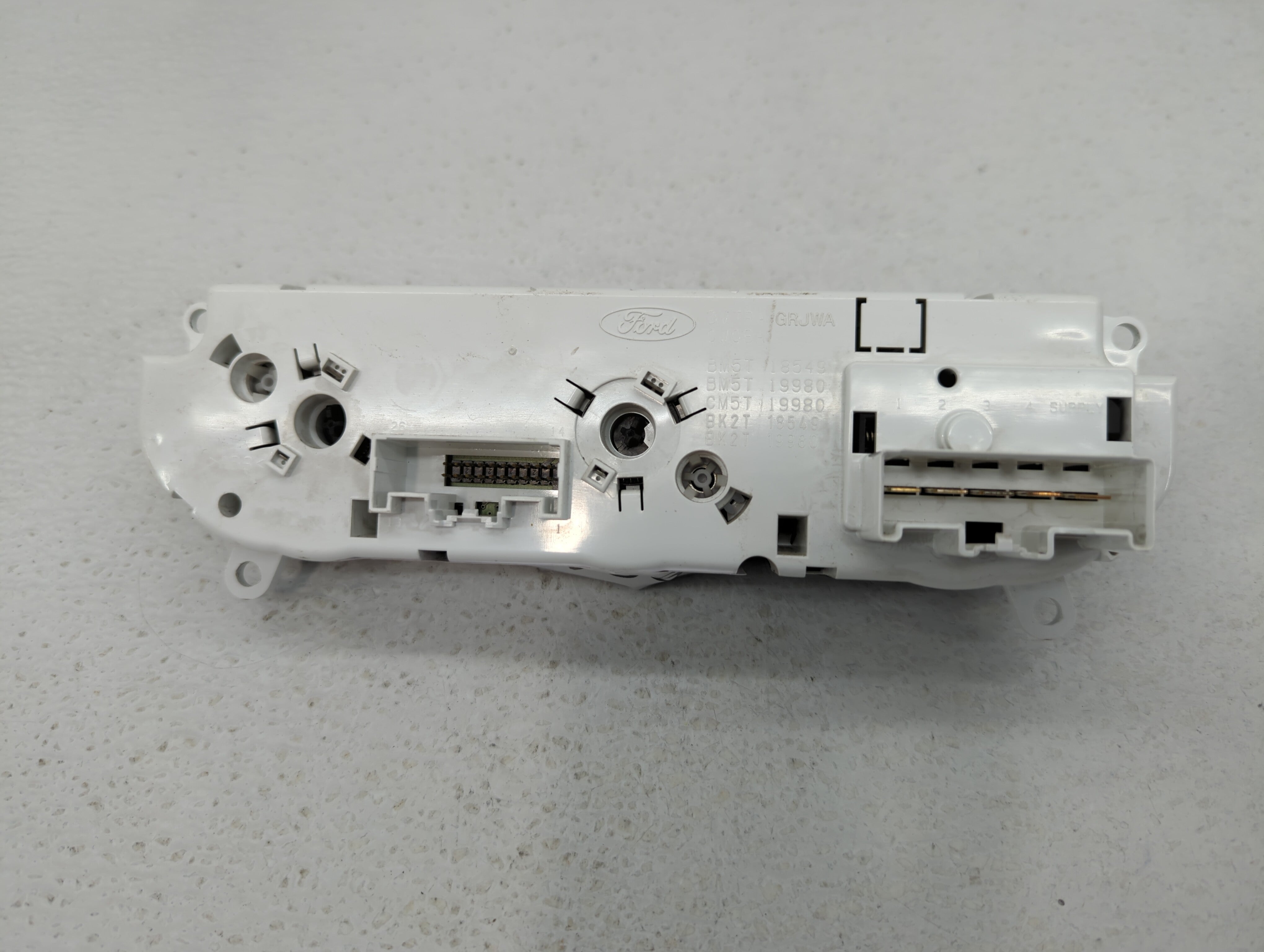 2015-2019 Ford Transit-250 Climate Control Module Temperature AC/Heater Replacement P/N:BM5T 18549 Fits OEM Used Auto Parts - Oemusedautoparts1.com