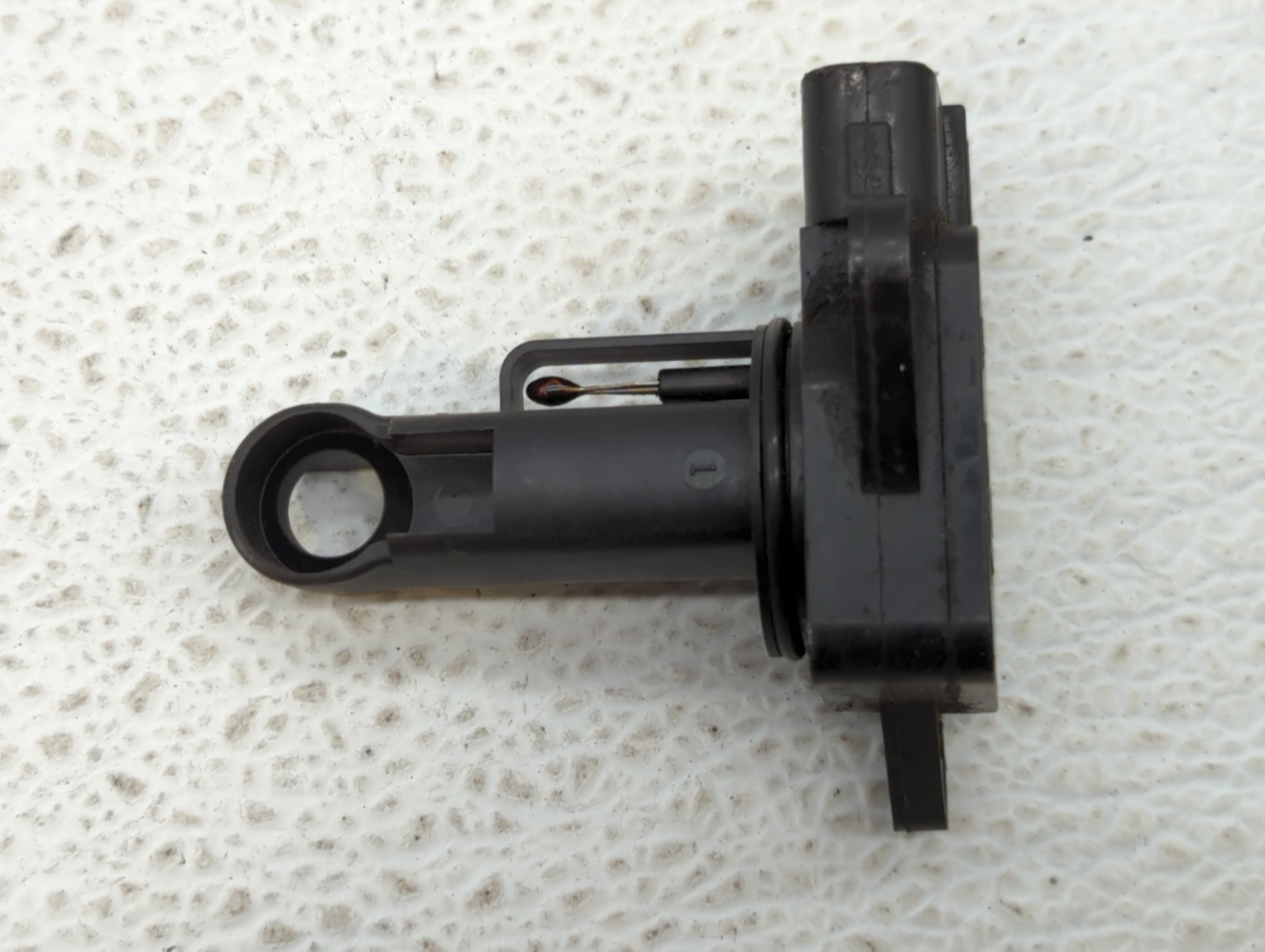 2004-2006 Toyota Sienna Mass Air Flow Meter Maf - Oemusedautoparts1.com