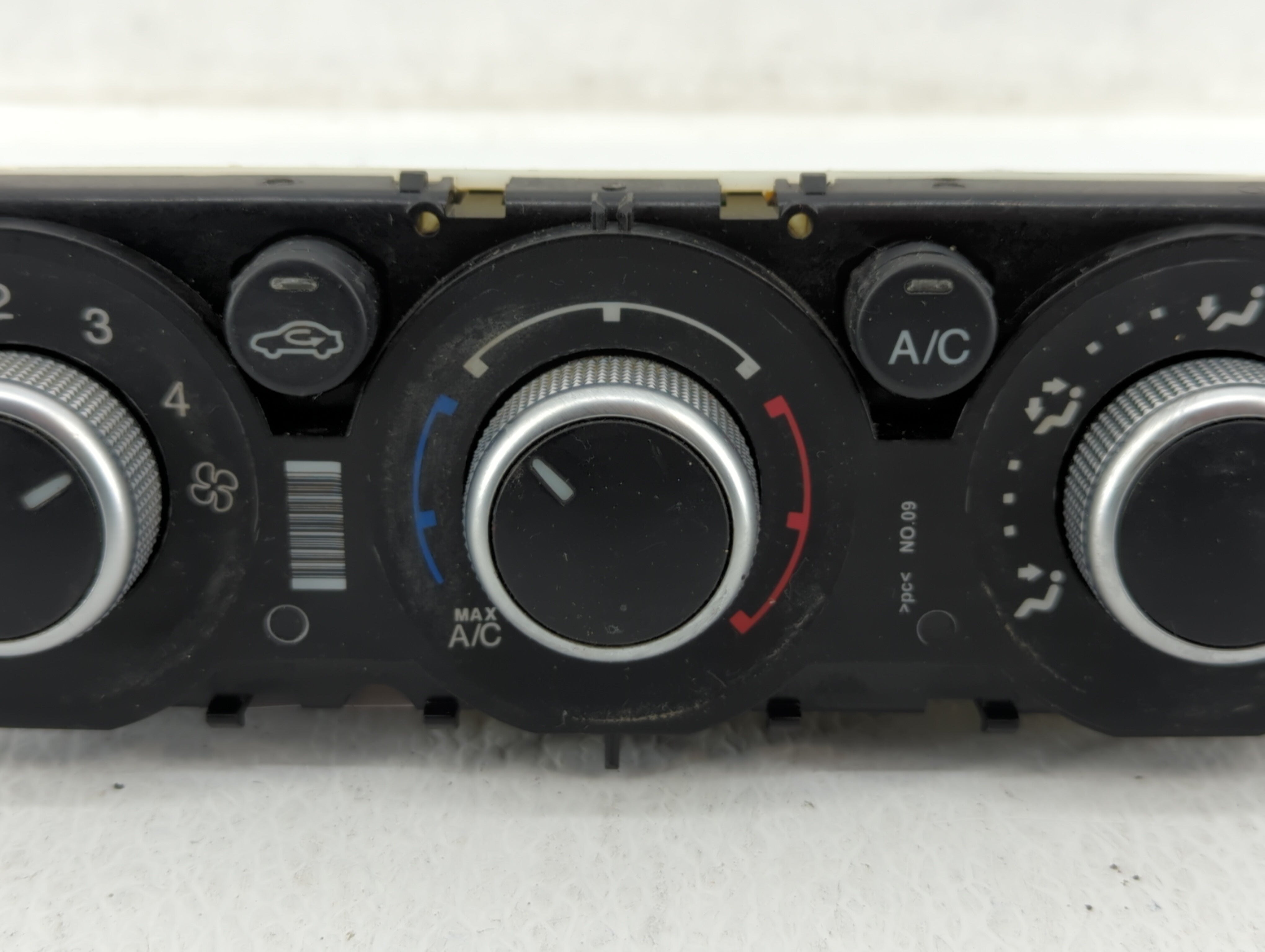 2013-2016 Ford Escape Climate Control Module Temperature AC/Heater Replacement P/N:CJ5T-19980-DD CJ5T-19980-DC Fits OEM Used Auto Parts - Oemusedautoparts1.com