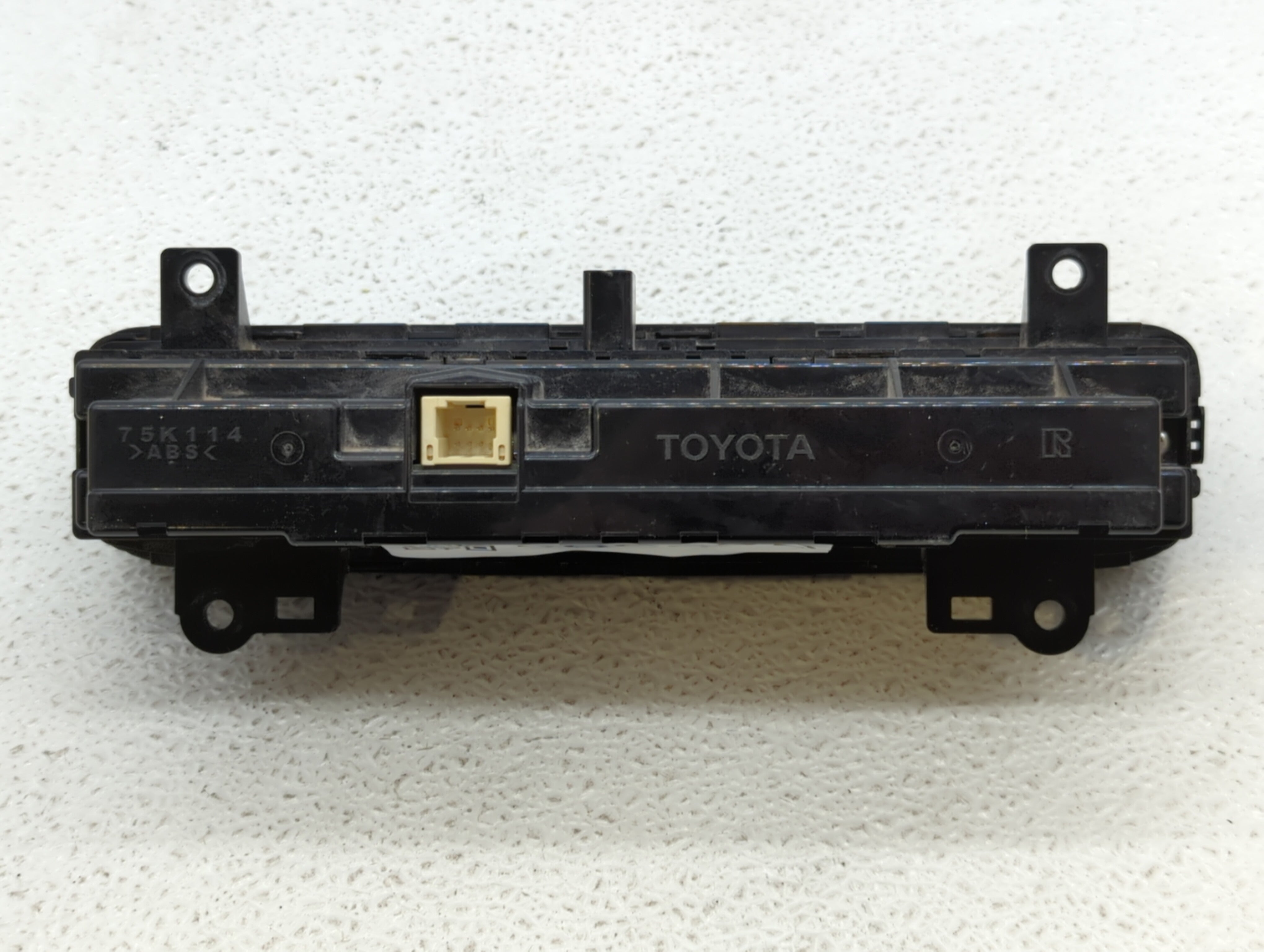 2017-2019 Toyota Corolla Climate Control Module Temperature AC/Heater Replacement P/N:75K114 Fits Fits 2017 2018 2019 OEM Used Auto Parts - Oemusedautoparts1.com
