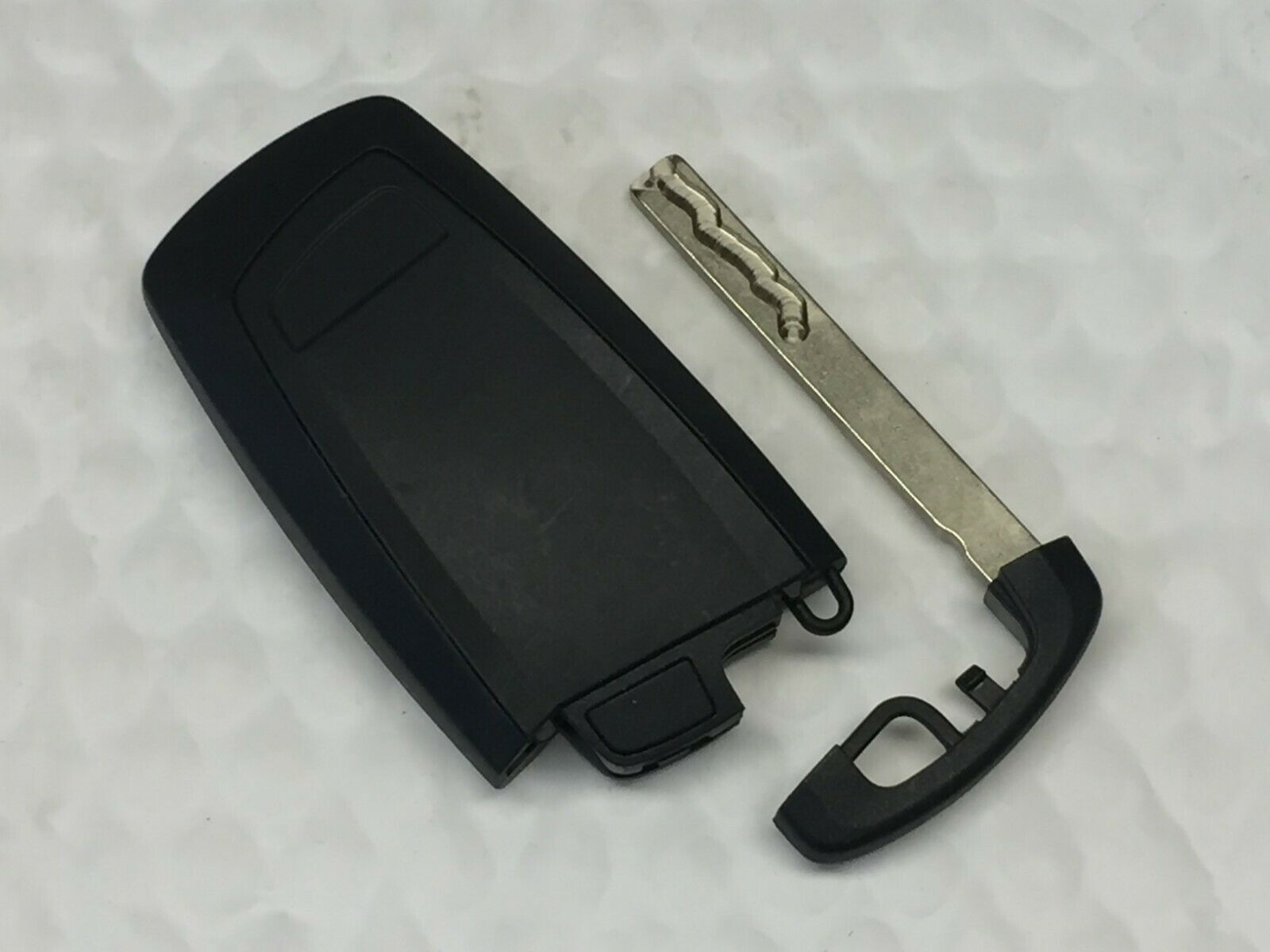 Bmw X3 Keyless Entry Remote Fob Ygohuf5767 9 312 523-03 3 Buttons - Oemusedautoparts1.com