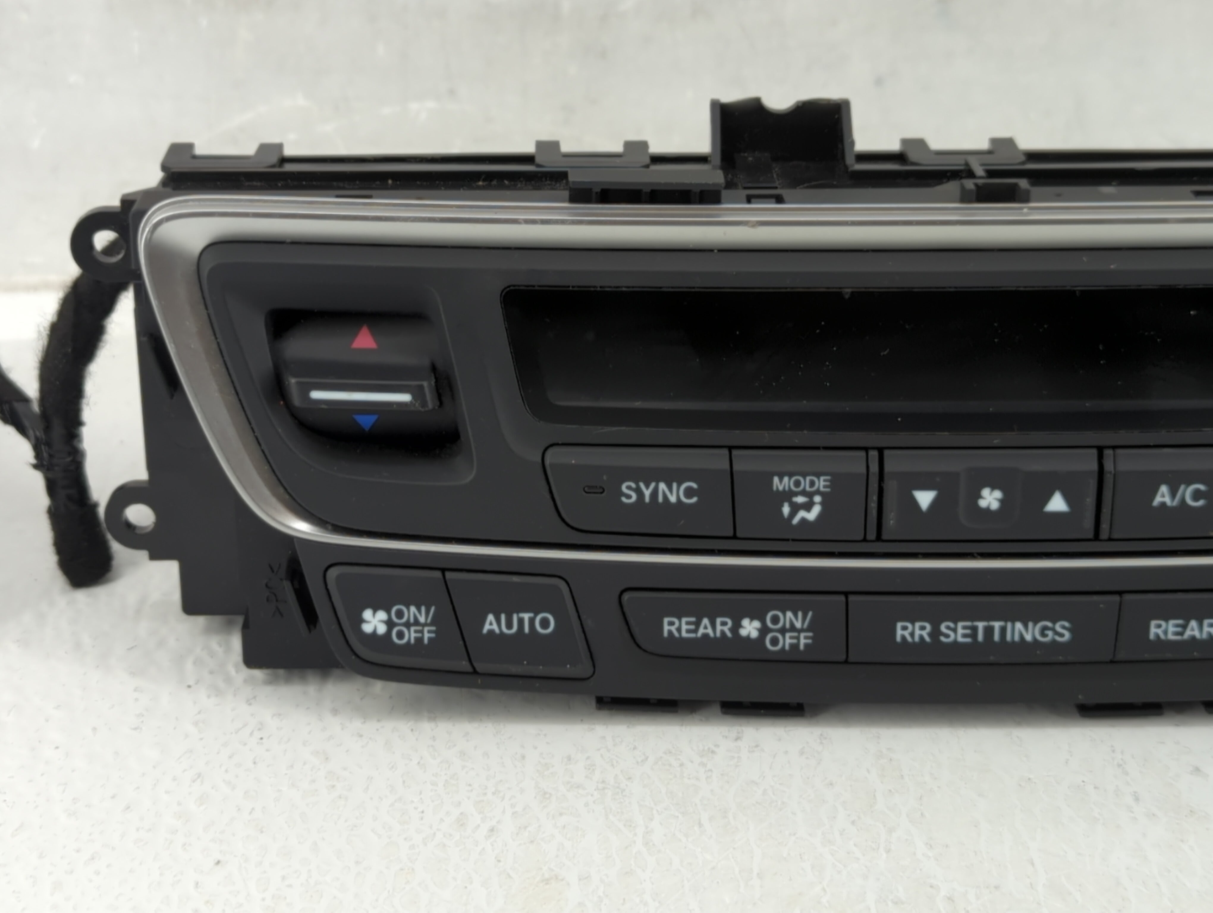 2019-2020 Honda Pilot Climate Control Module Temperature AC/Heater Replacement P/N:79600TG7A932M1 Fits Fits 2019 2020 OEM Used Auto Parts - Oemusedautoparts1.com