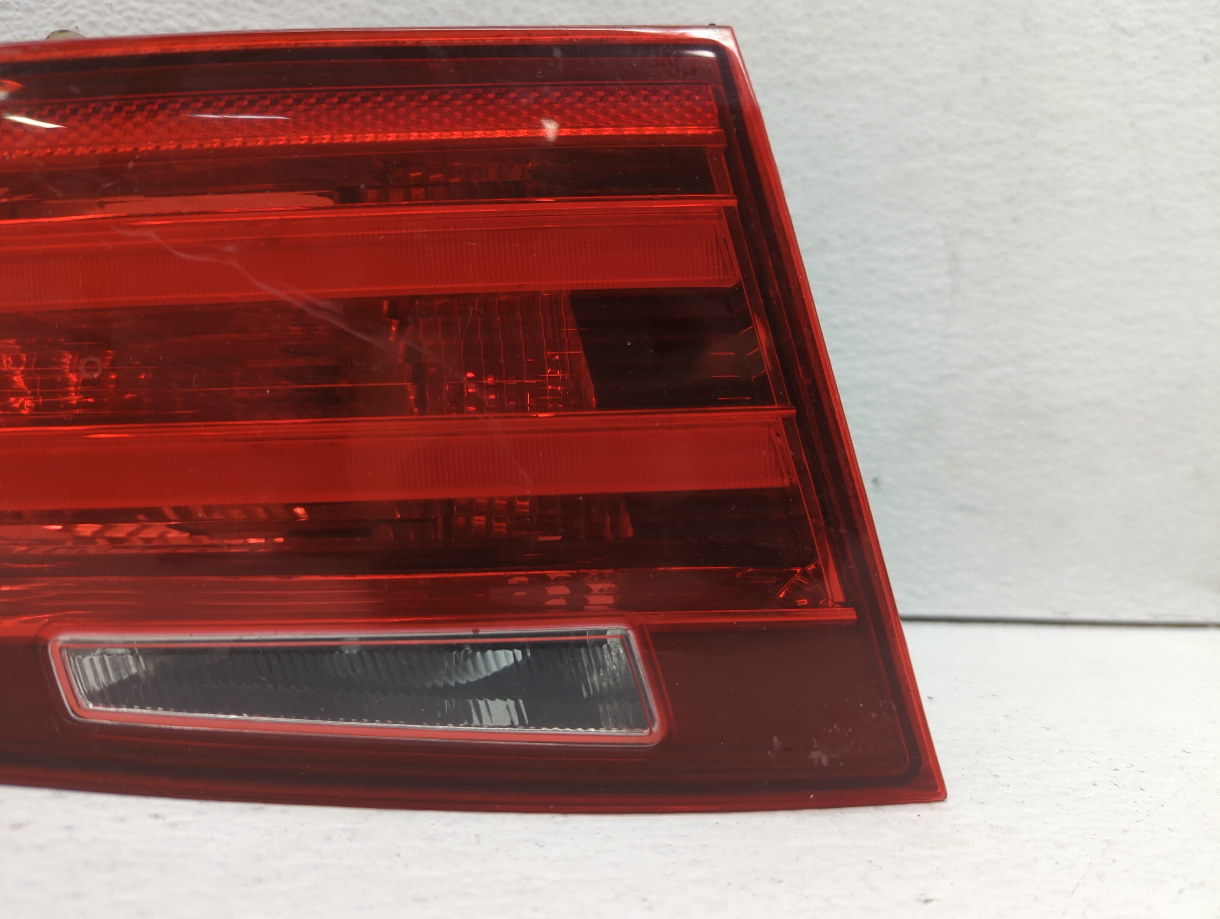 2012 Bmw 328i Tail Light Assembly Passenger Right OEM P/N:183611-12 7259915-10 Fits OEM Used Auto Parts - Oemusedautoparts1.com