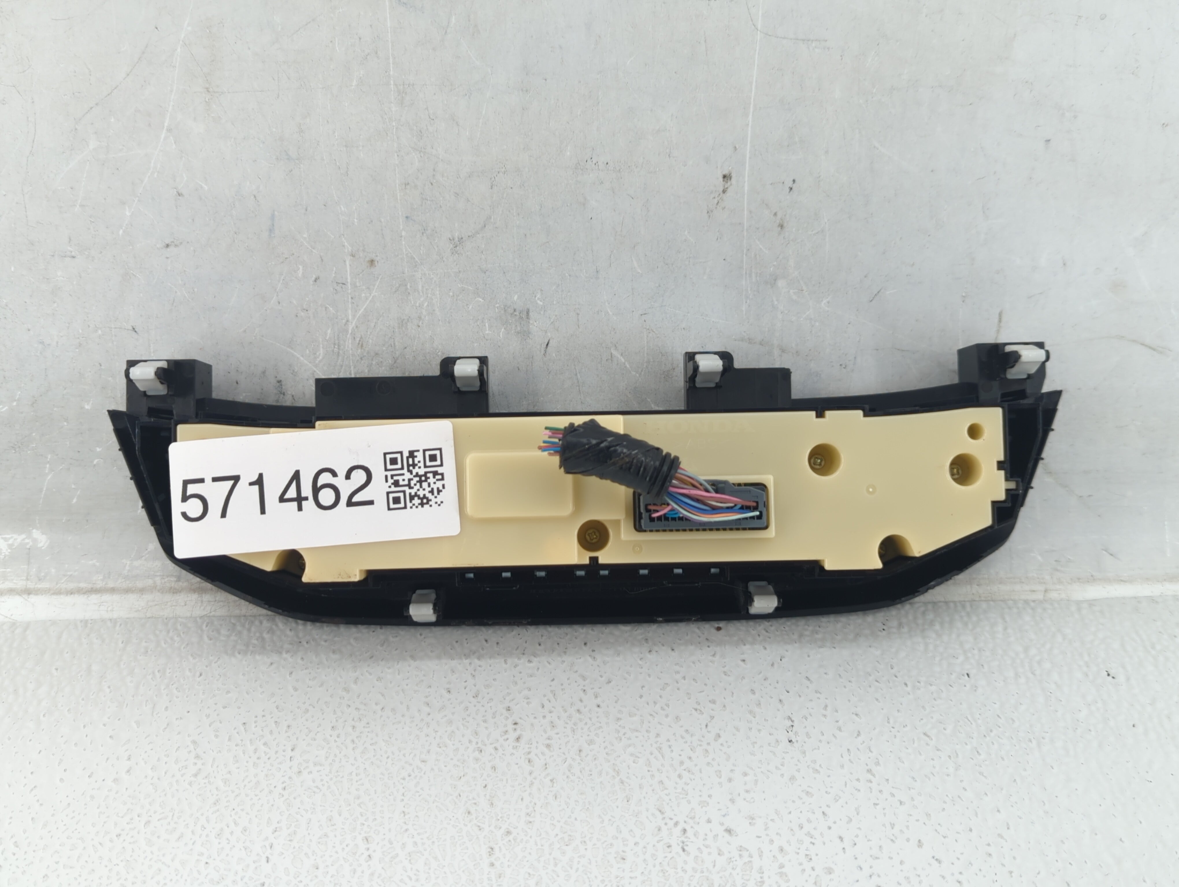 2016-2017 Honda Accord Climate Control Module Temperature AC/Heater Replacement P/N:79600T2FA510M1 Fits Fits 2016 2017 OEM Used Auto Parts - Oemusedautoparts1.com