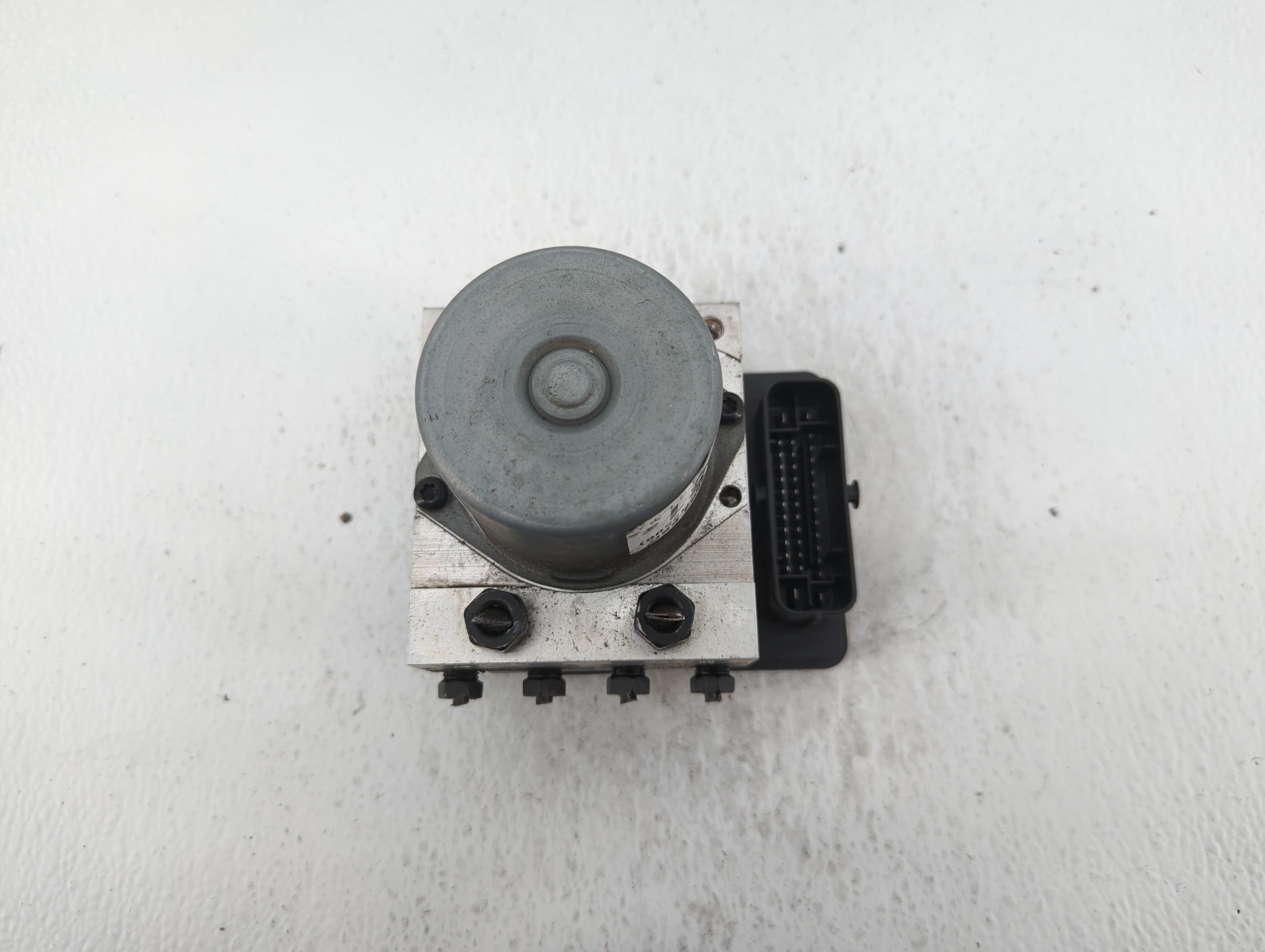 2014-2015 Kia Soul ABS Pump Control Module Replacement P/N:58900-B2506 Fits Fits 2014 2015 OEM Used Auto Parts - Oemusedautoparts1.com