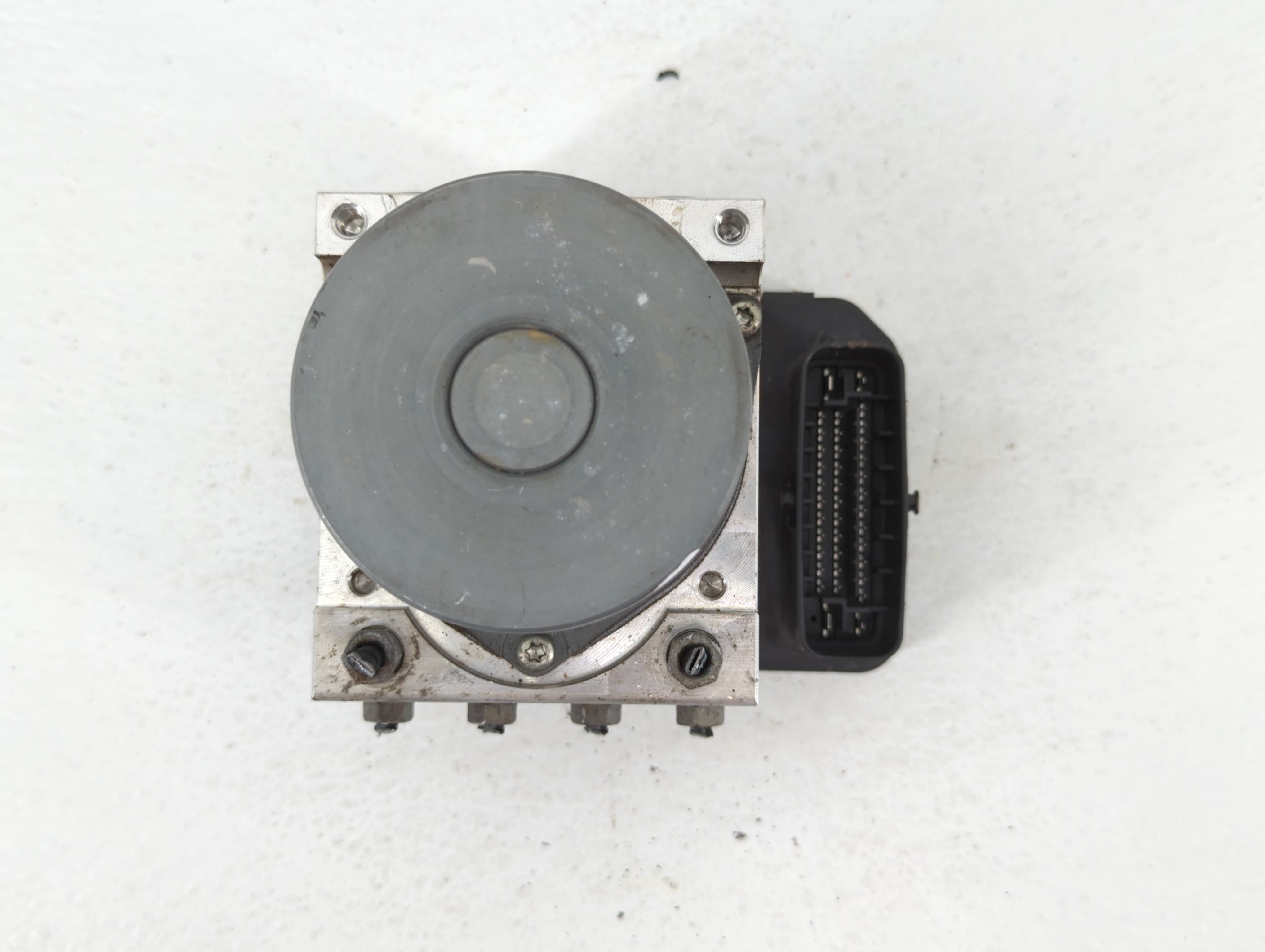 2016 Toyota Rav4 ABS Pump Control Module Replacement P/N:89541-0R110 44540-42360 Fits OEM Used Auto Parts - Oemusedautoparts1.com