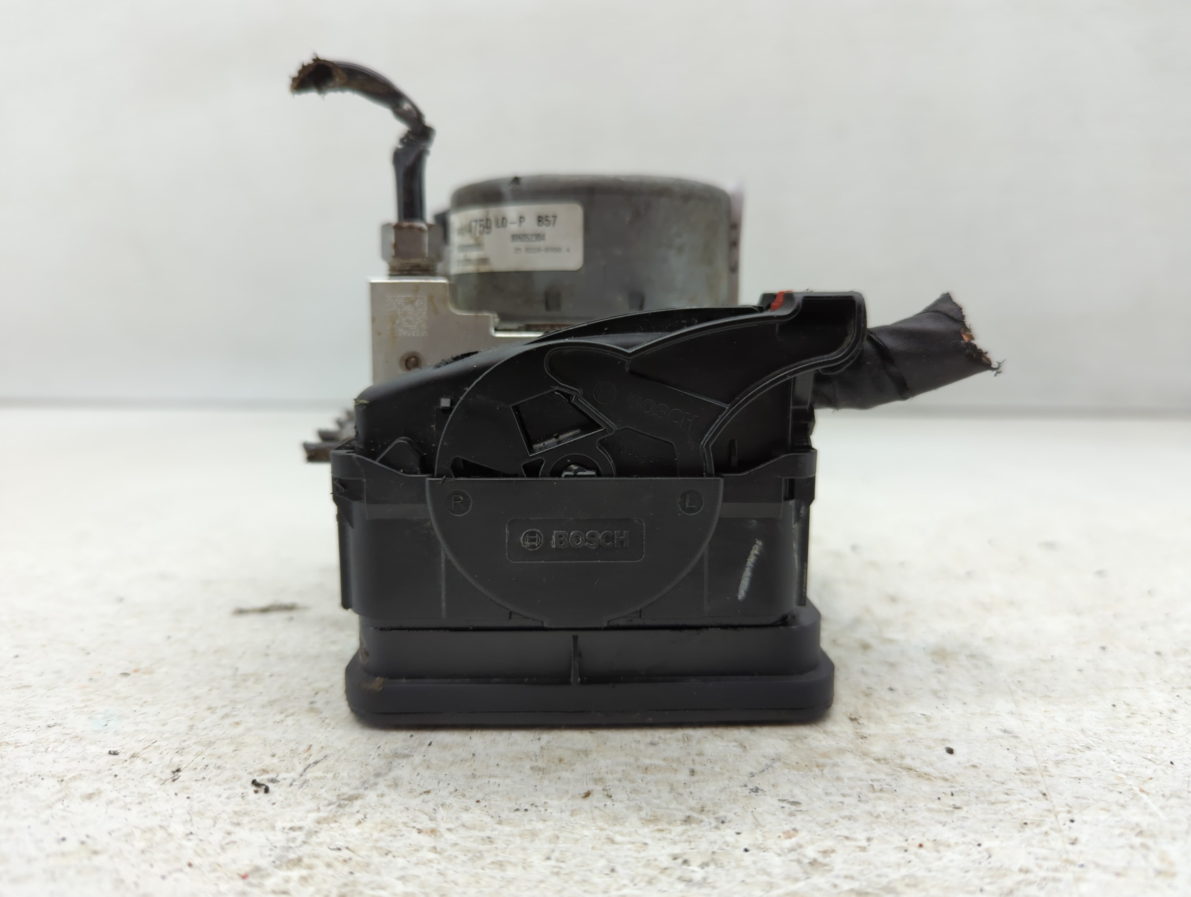 2018-2019 Chevrolet Equinox ABS Pump Control Module Replacement P/N:5157-6808 84414759 Fits Fits 2018 2019 2020 2021 OEM Used Auto Parts - Oemusedautoparts1.com