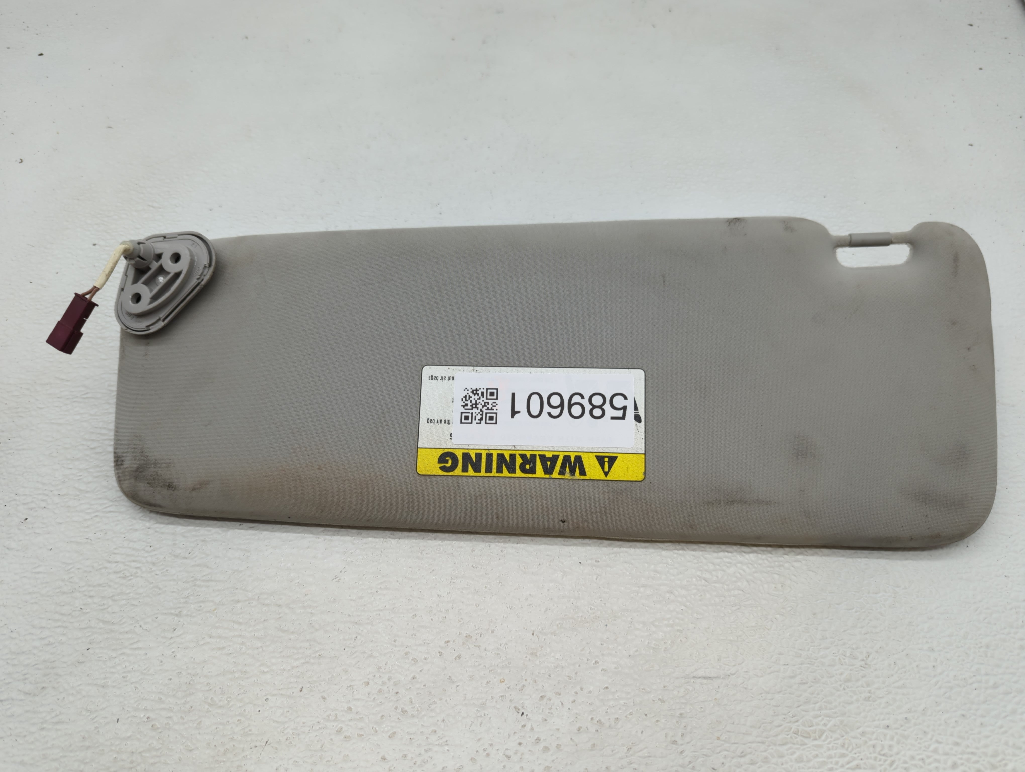 2007 Bmw 7 Series Sun Visor Shade Replacement Passenger Right Mirror Fits Fits 2004 2005 2006 2008 OEM Used Auto Parts - Oemusedautoparts1.com