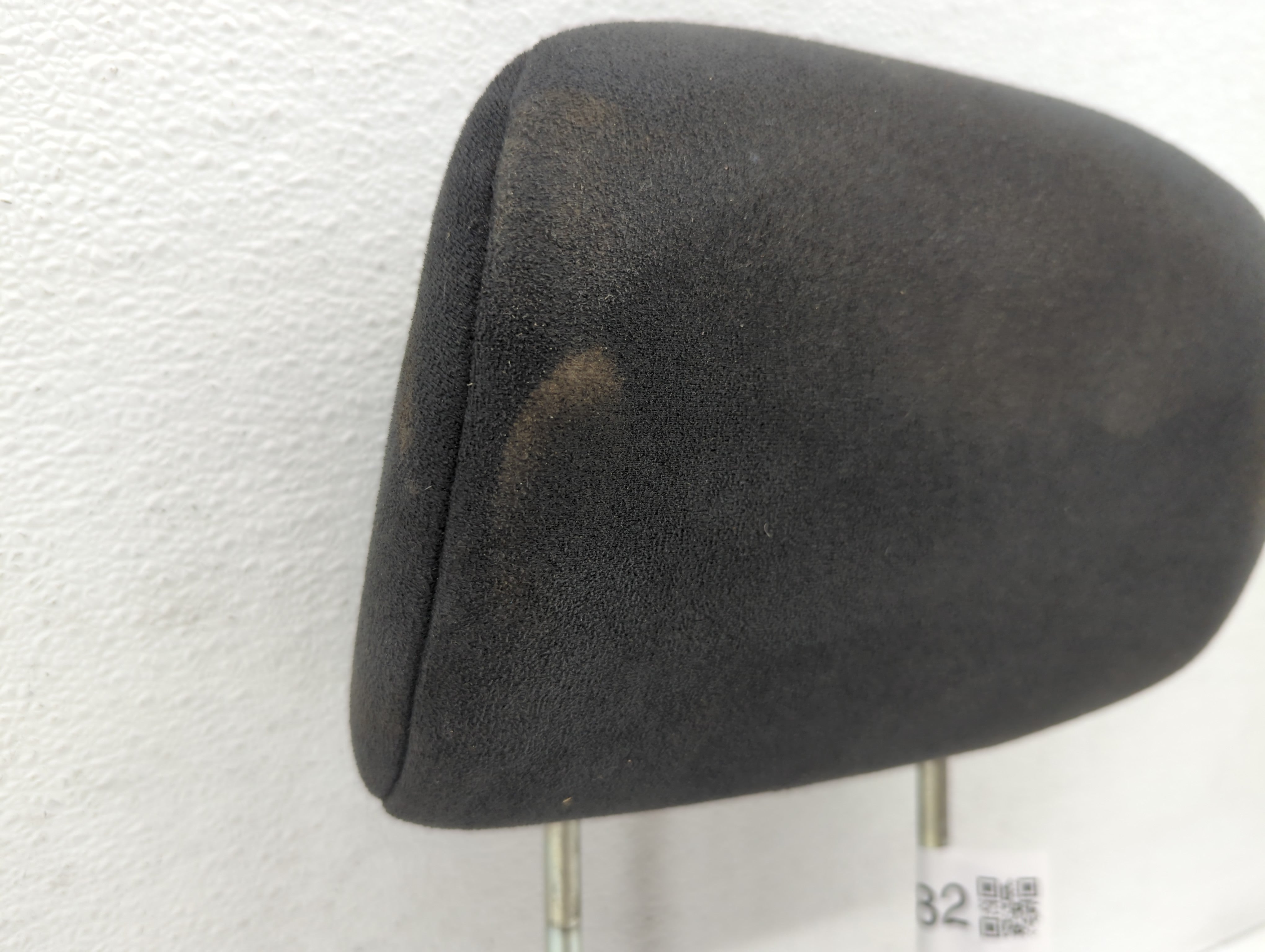 2003-2005 Mitsubishi Lancer Headrest Head Rest Front Driver Passenger Seat Fits 2003 2004 2005 OEM Used Auto Parts - Oemusedautoparts1.com