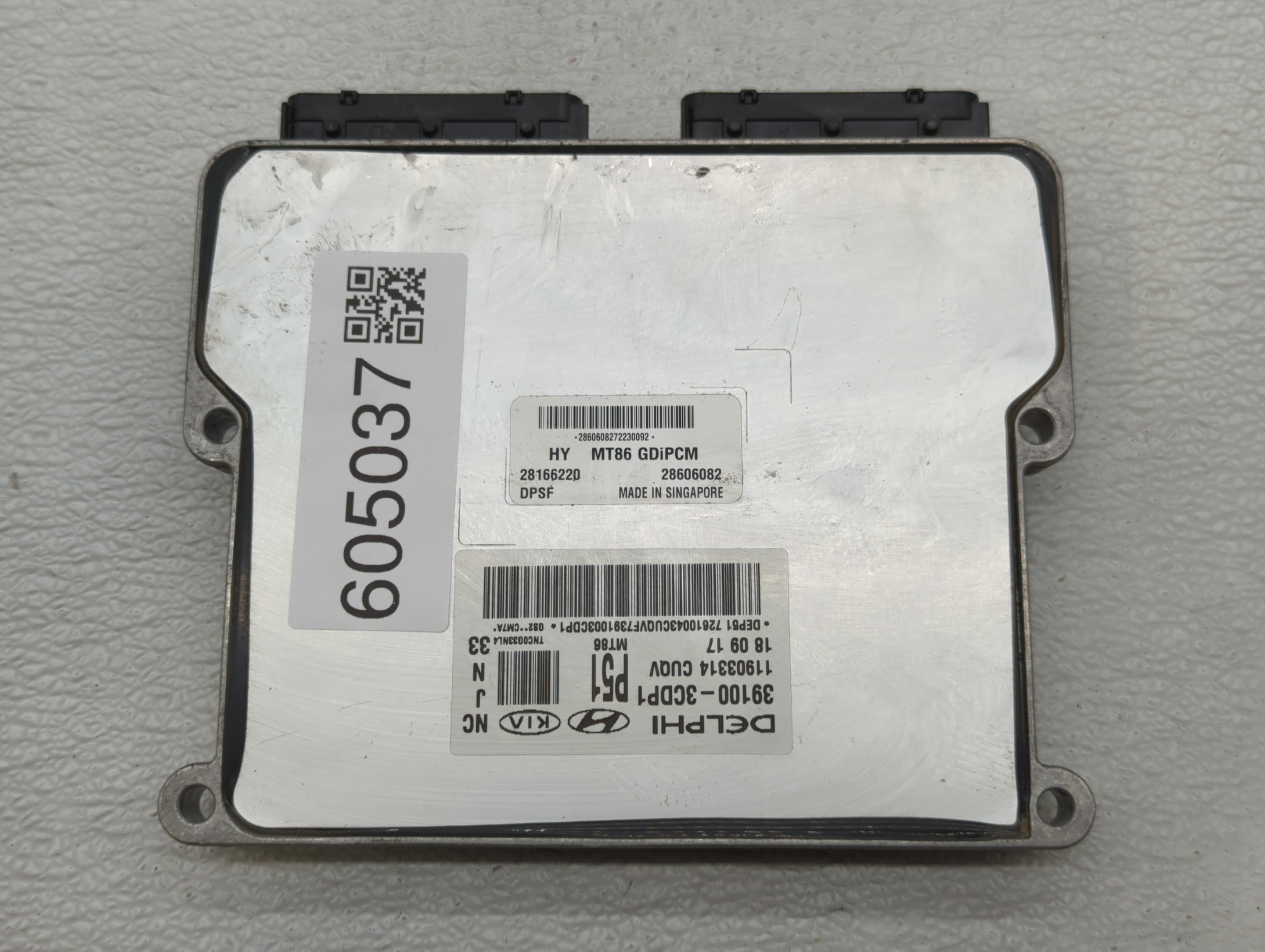 2017-2018 Hyundai Santa Fe PCM Engine Control Computer ECU ECM PCU OEM P/N:28606082 28166220 Fits Fits 2017 2018 OEM Used Auto Parts - Oemusedautoparts1.com