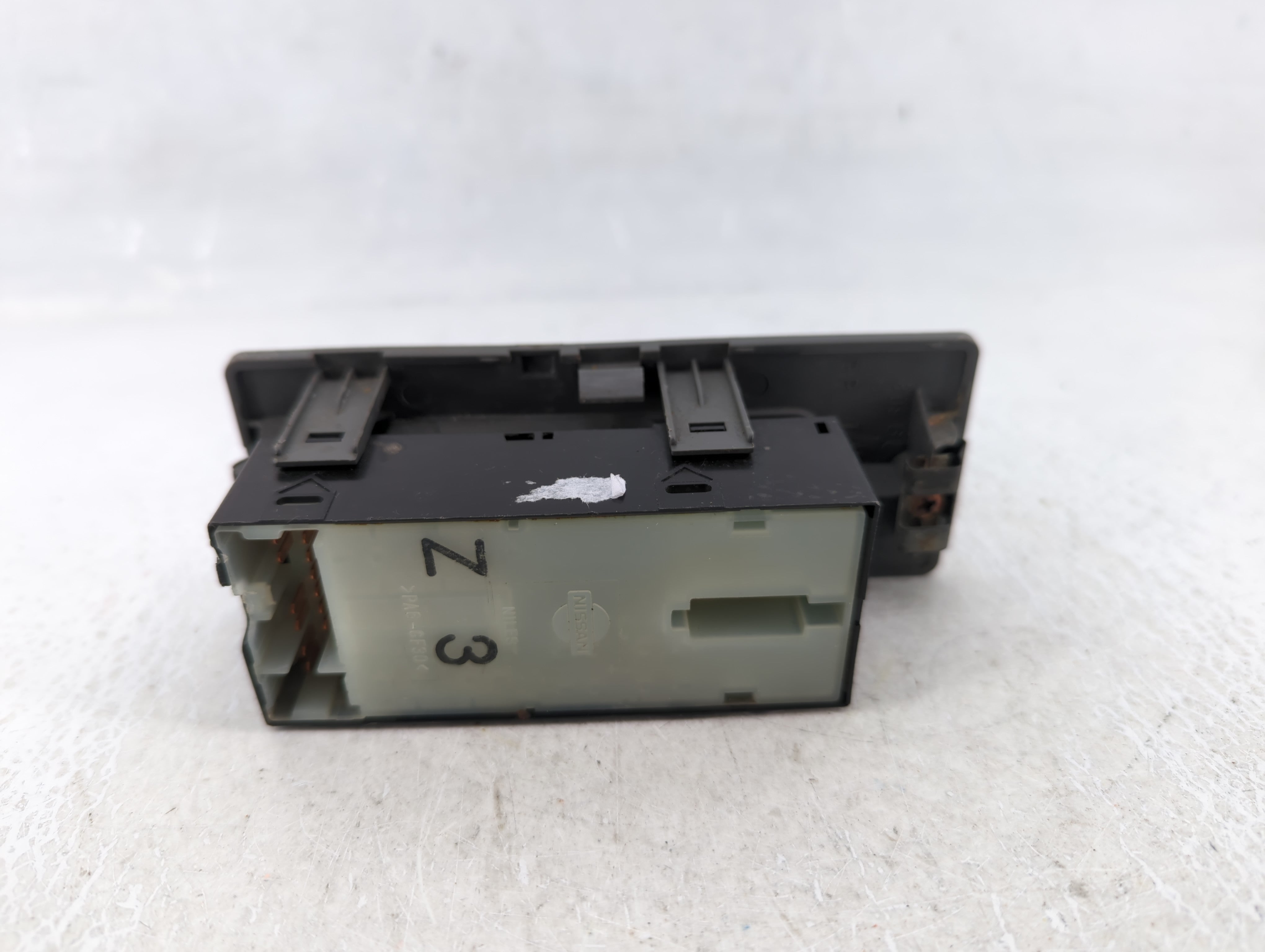 2004 Nissan Titan Master Power Window Switch Replacement Driver Side Left P/N:3040804 Fits OEM Used Auto Parts - Oemusedautoparts1.com