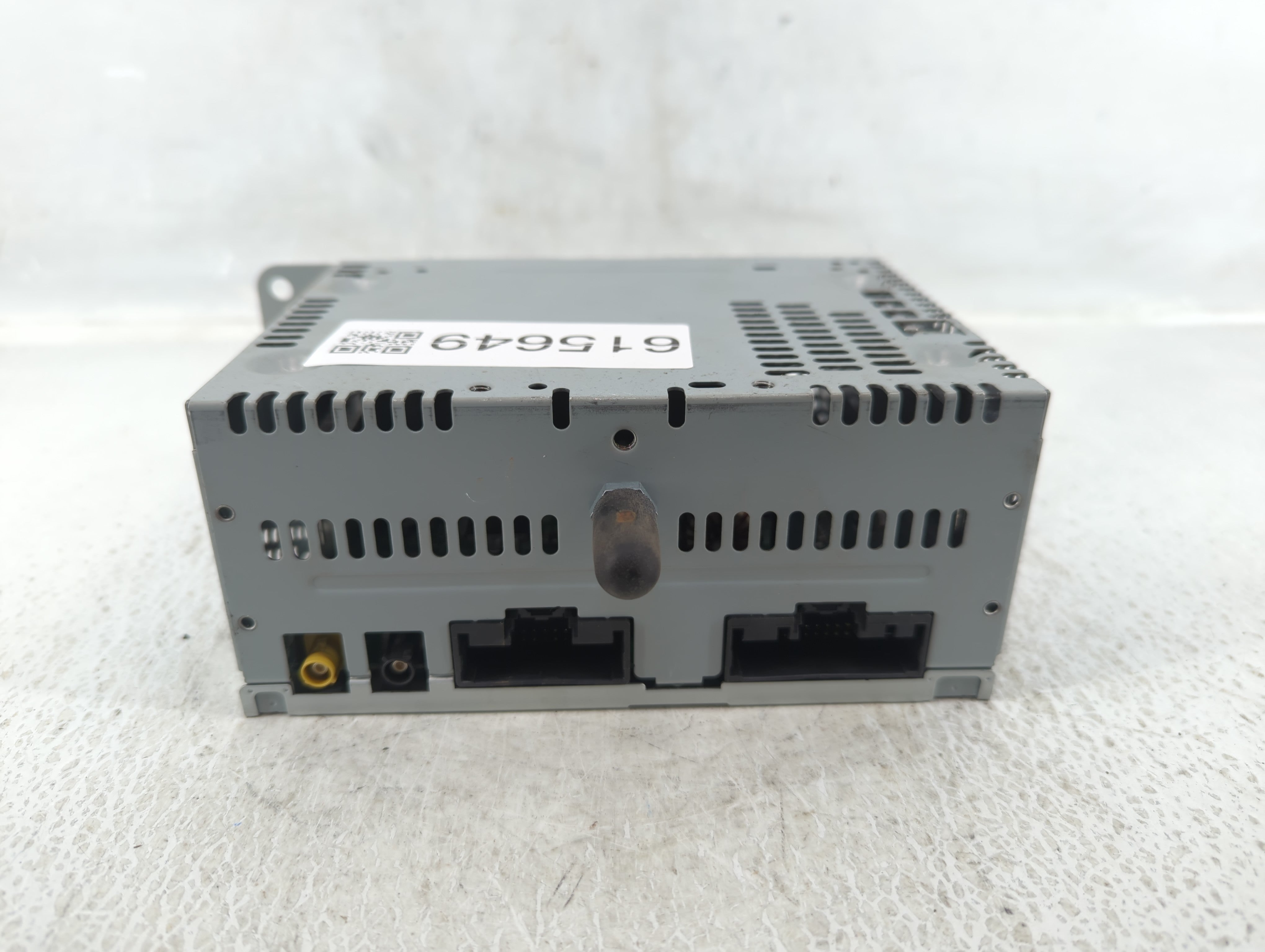 2018 Ford Explorer Radio AM FM Cd Player Receiver Replacement P/N:JB5T-18D832-AB Fits OEM Used Auto Parts - Oemusedautoparts1.com