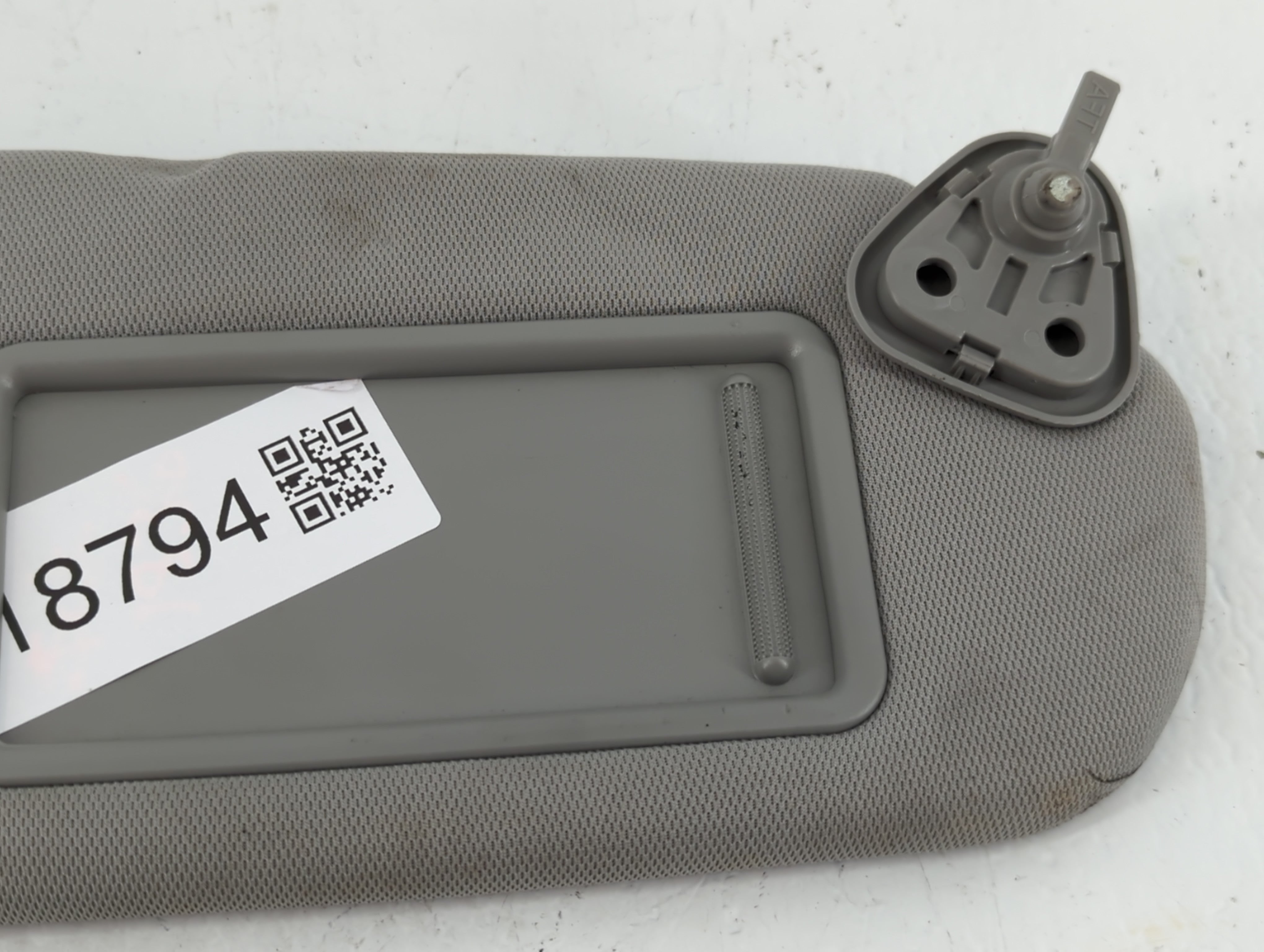 2011-2016 Kia Optima Sun Visor Shade Replacement Passenger Right Mirror Fits Fits 2011 2012 2013 2014 2015 2016 OEM Used Auto Parts - Oemusedautoparts1.com