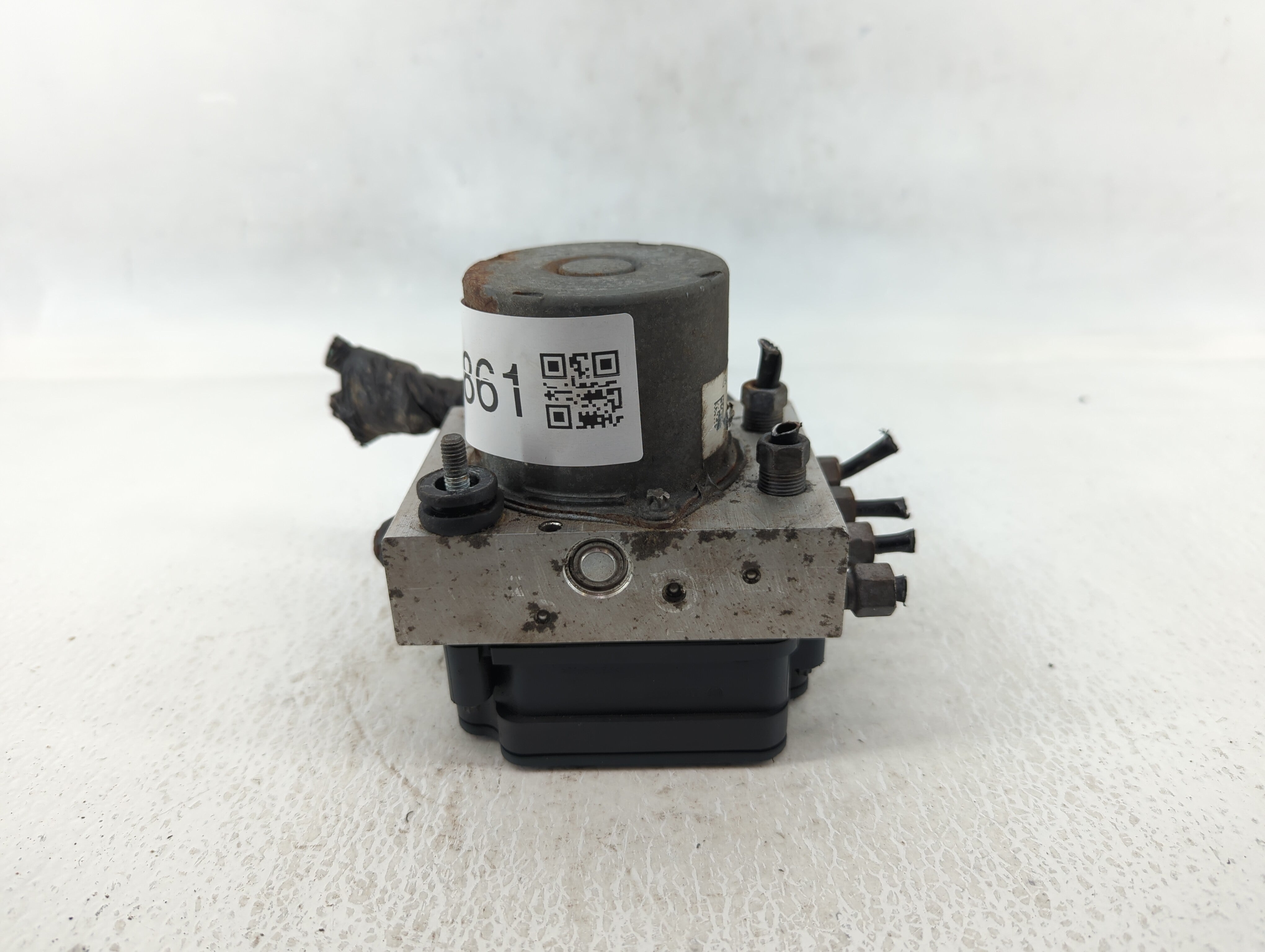 2016 Dodge Caravan ABS Pump Control Module Replacement P/N:P68183803AC Fits Fits 2015 2017 2018 2019 2020 OEM Used Auto Parts - Oemusedautoparts1.com
