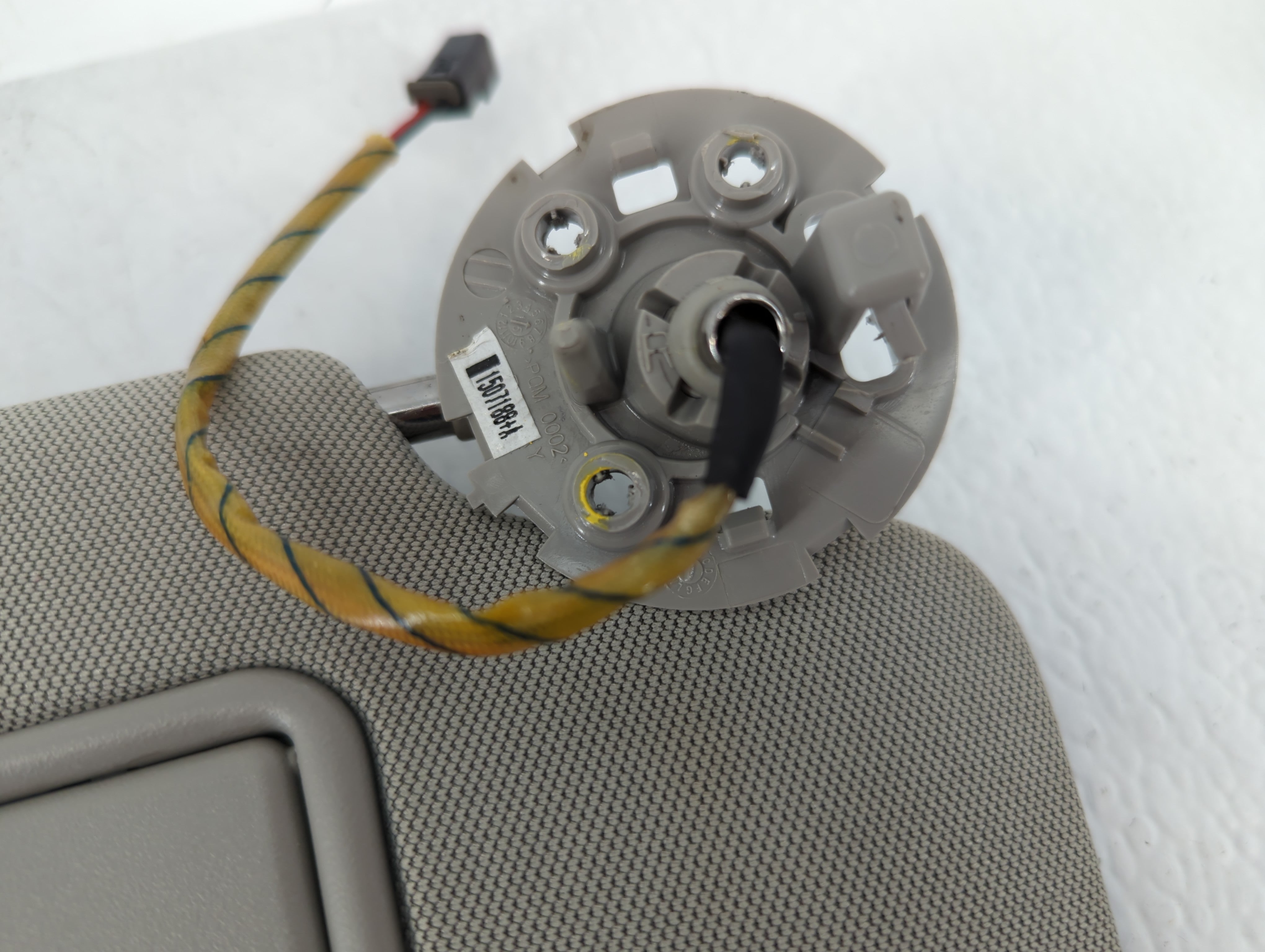 2013-2016 Chevrolet Malibu Sun Visor Shade Replacement Passenger Right Mirror Fits Fits 2013 2014 2015 2016 OEM Used Auto Parts - Oemusedautoparts1.com