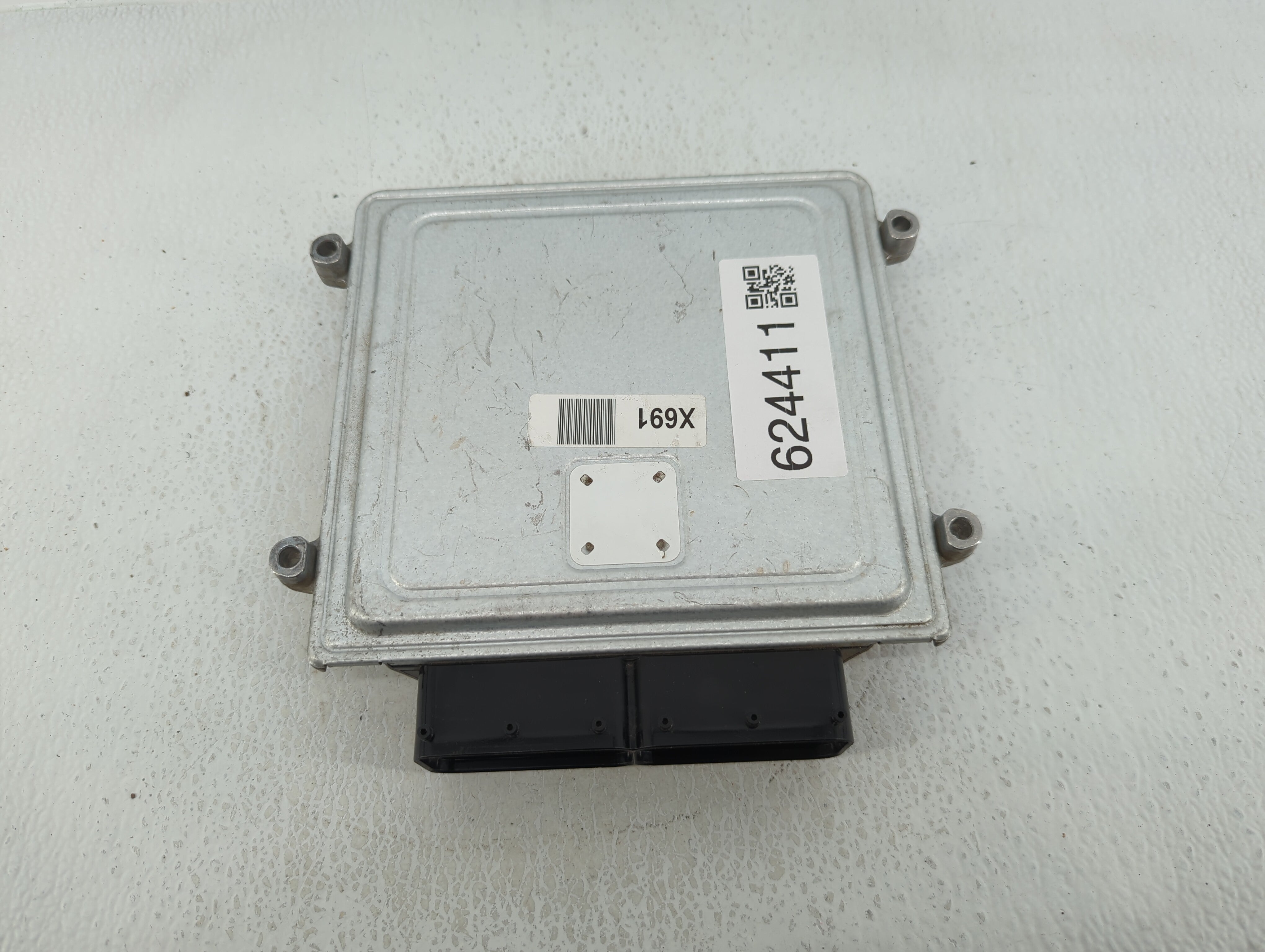 2011-2014 Hyundai Sonata PCM Engine Control Computer ECU ECM PCU OEM P/N:39111-2G691 39101-2G691 Fits Fits 2011 2012 2013 2014 OEM Used Auto Parts - Oemusedautoparts1.com