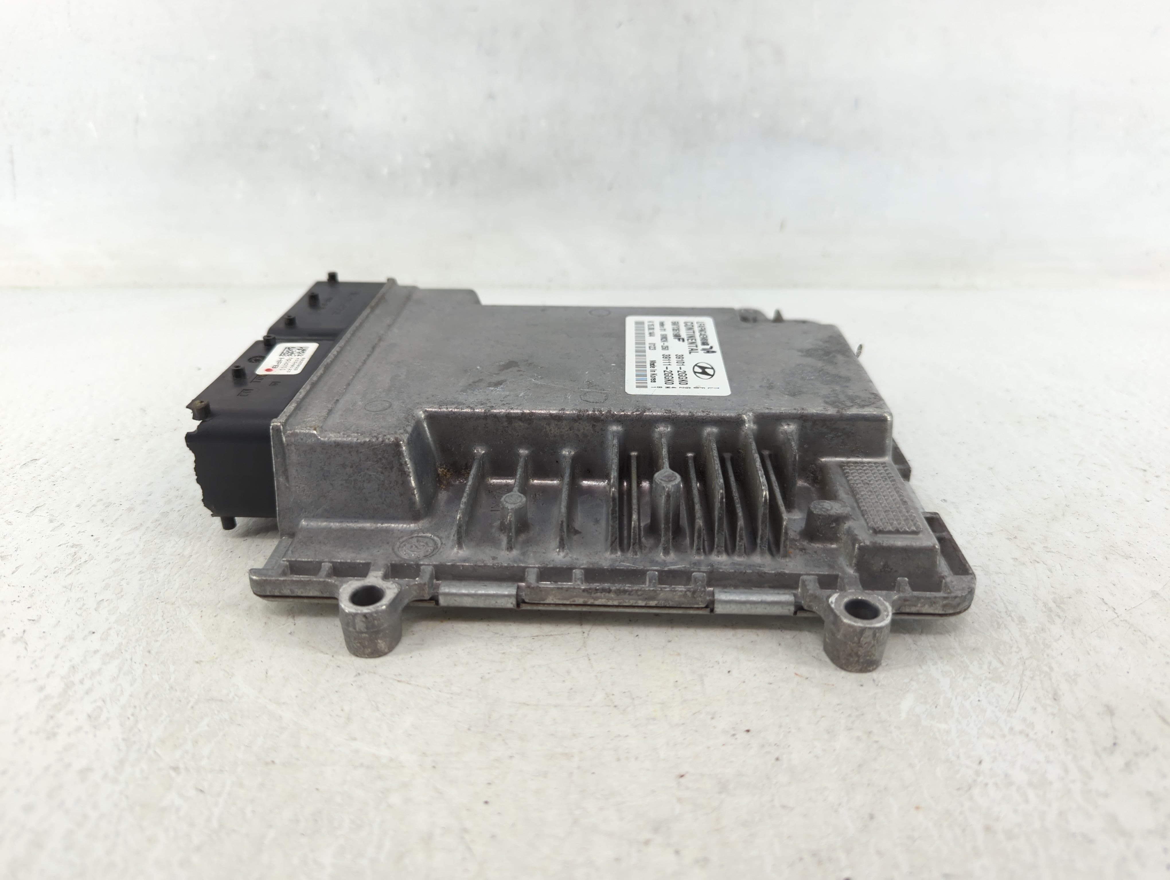 2015-2017 Hyundai Sonata PCM Engine Control Computer ECU ECM PCU OEM P/N:39101-2GGK0 Fits Fits 2015 2016 2017 OEM Used Auto Parts - Oemusedautoparts1.com