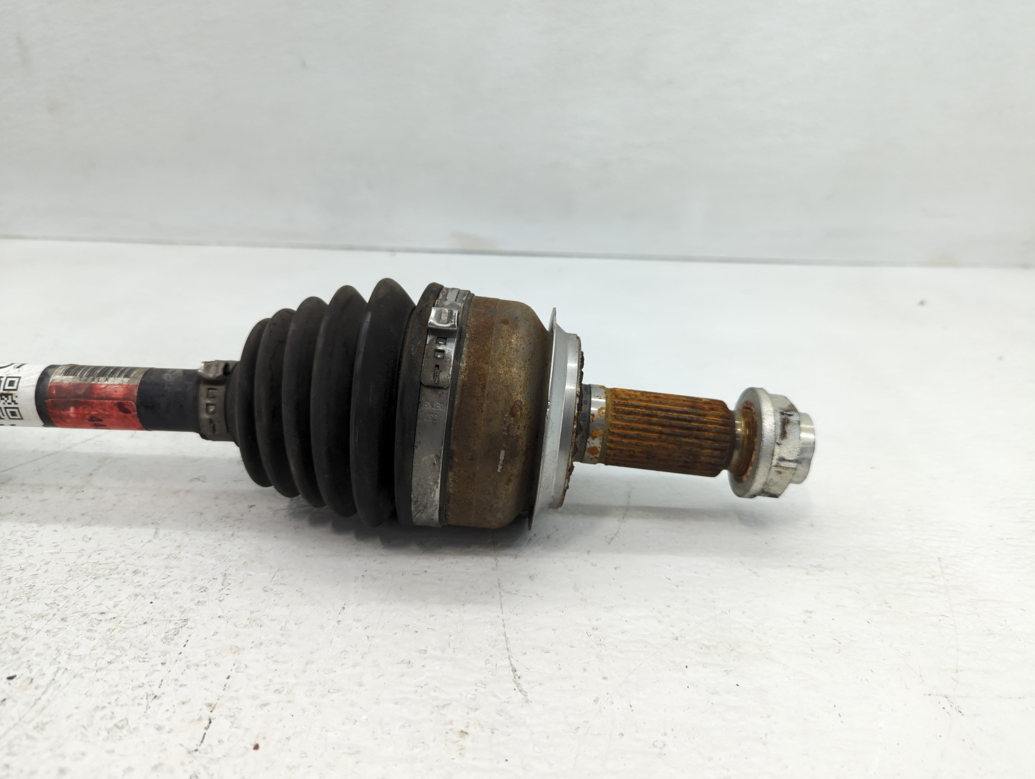 Hyundai Veloster Axle Shaft Front Passenger Cv C/v - Oemusedautoparts1.com
