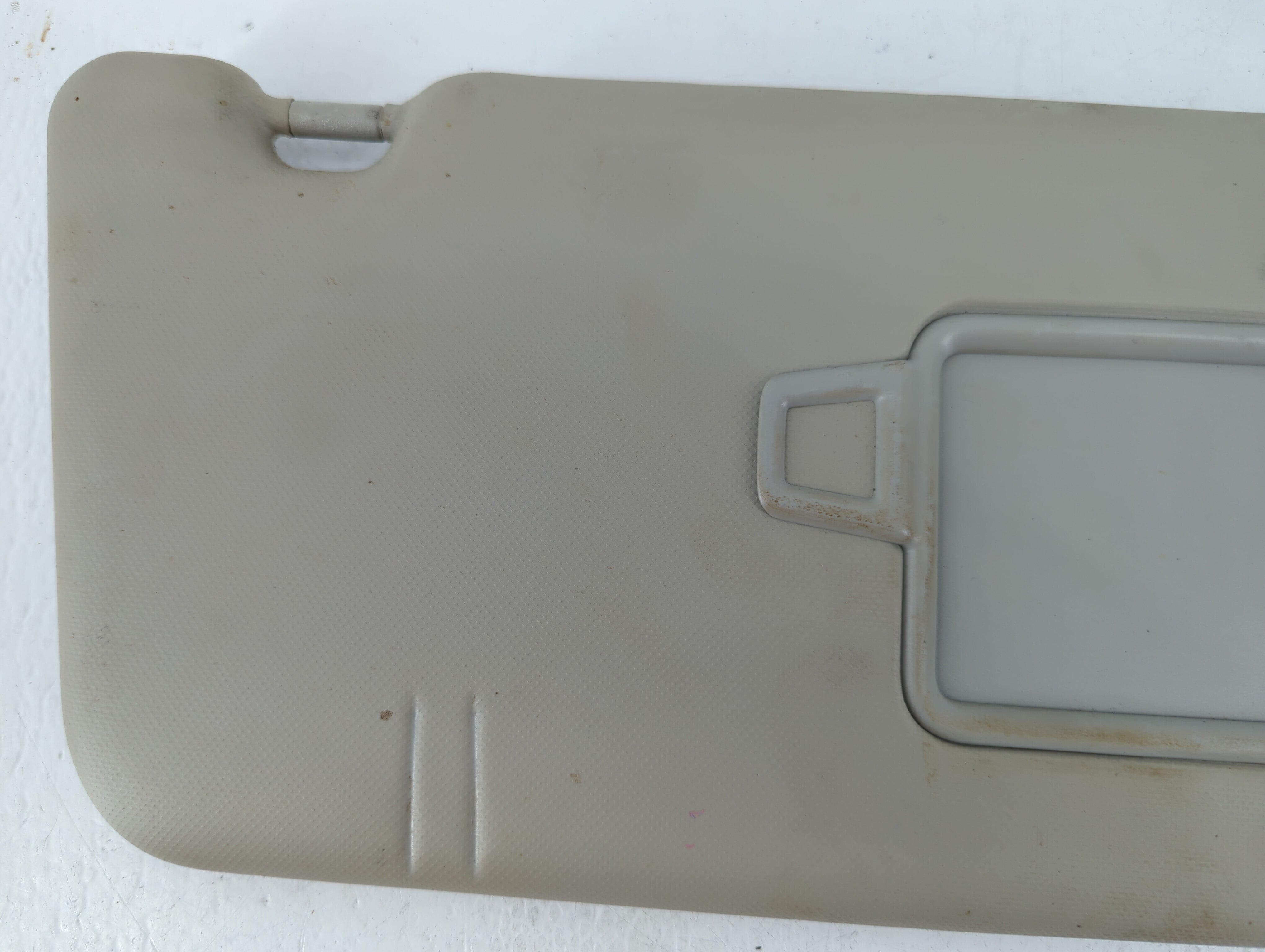 2020-2021 Kia Soul Sun Visor Shade Replacement Passenger Right Mirror Fits Fits 2020 2021 OEM Used Auto Parts - Oemusedautoparts1.com