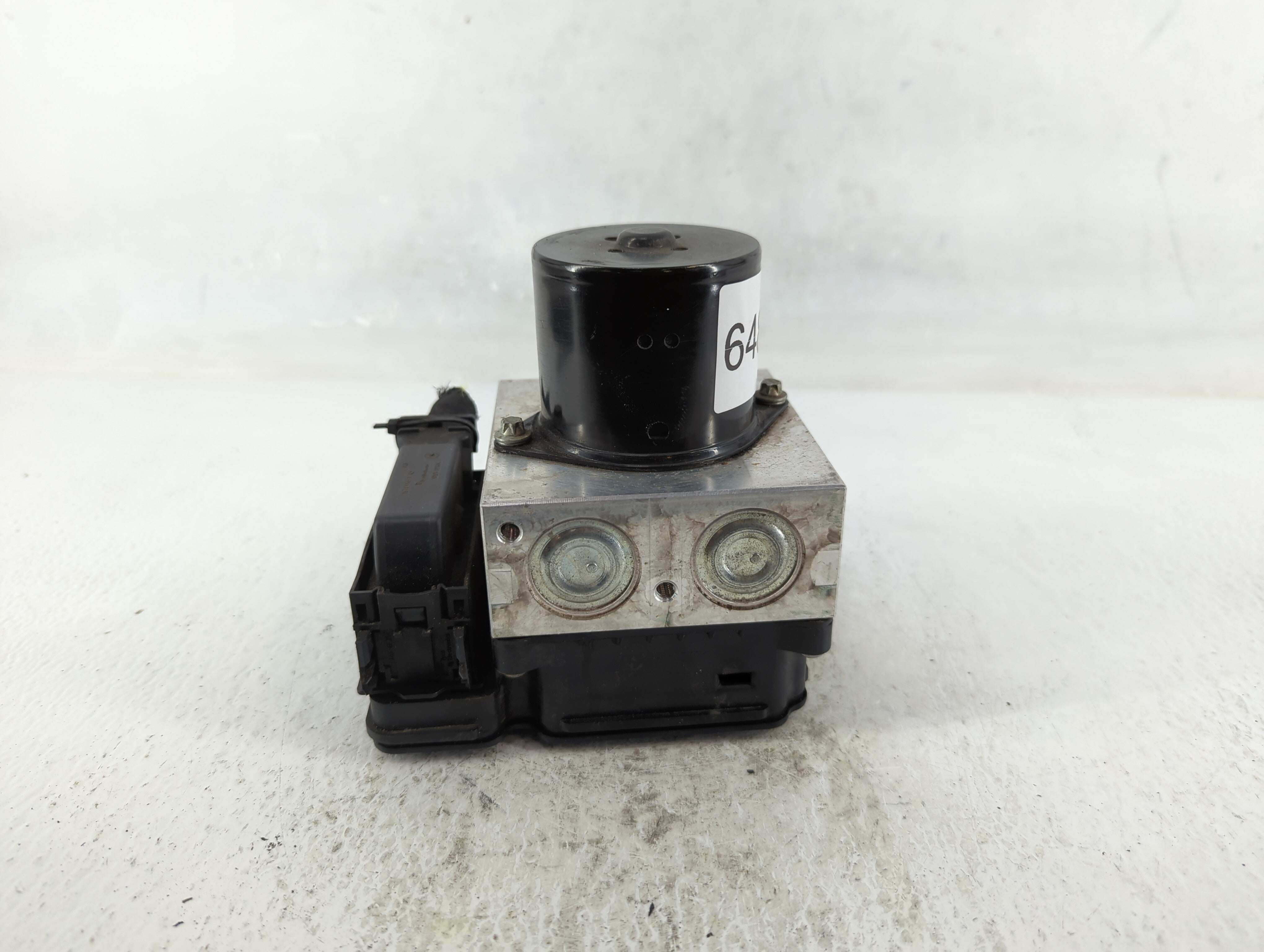 2013-2016 Chevrolet Malibu ABS Pump Control Module Replacement P/N:22863598 Fits Fits 2012 2013 2014 2015 2016 OEM Used Auto Parts - Oemusedautoparts1.com