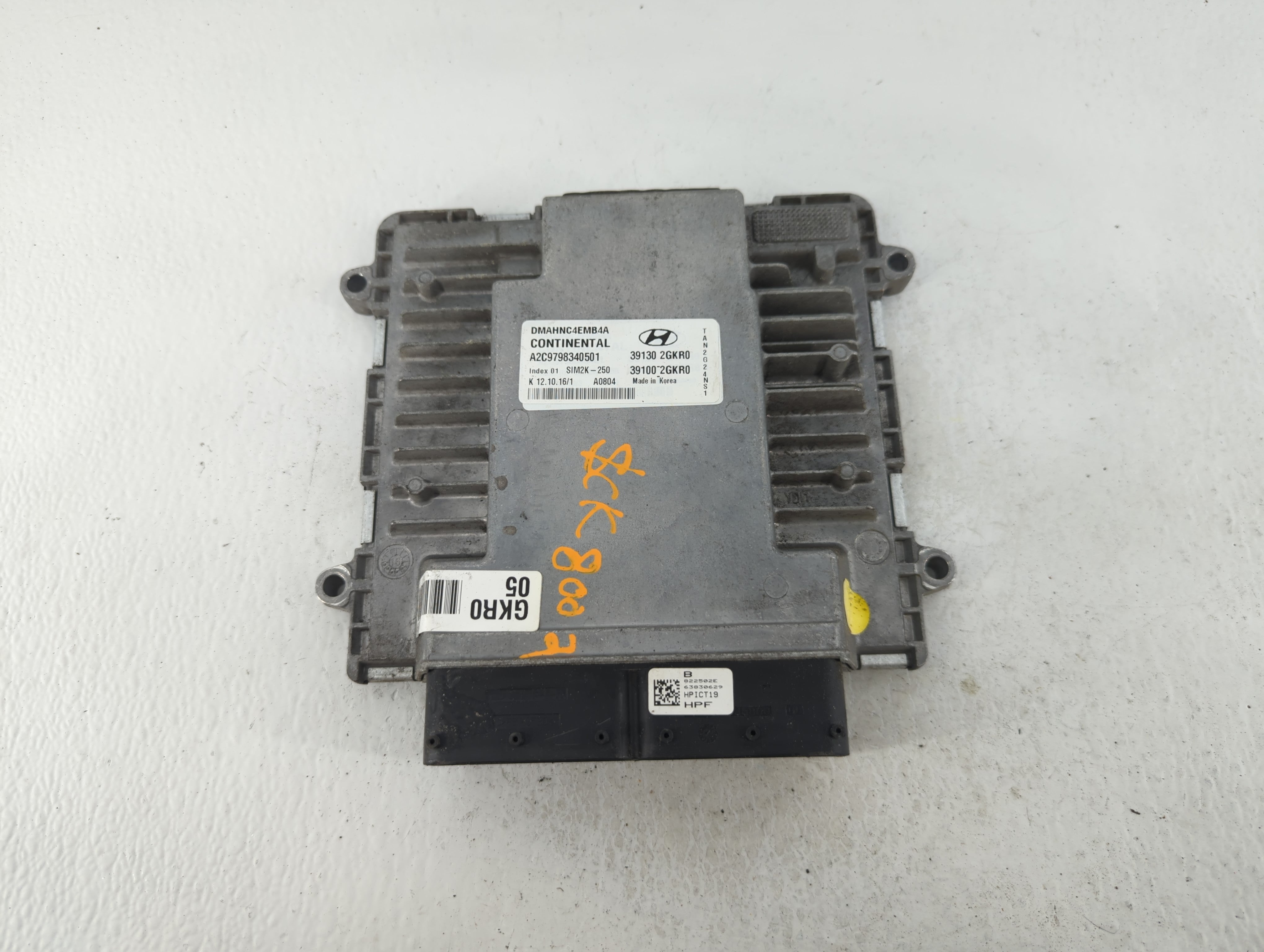 2017 Hyundai Santa Fe PCM Engine Control Computer ECU ECM PCU OEM P/N:39130-2GKR0 Fits OEM Used Auto Parts - Oemusedautoparts1.com