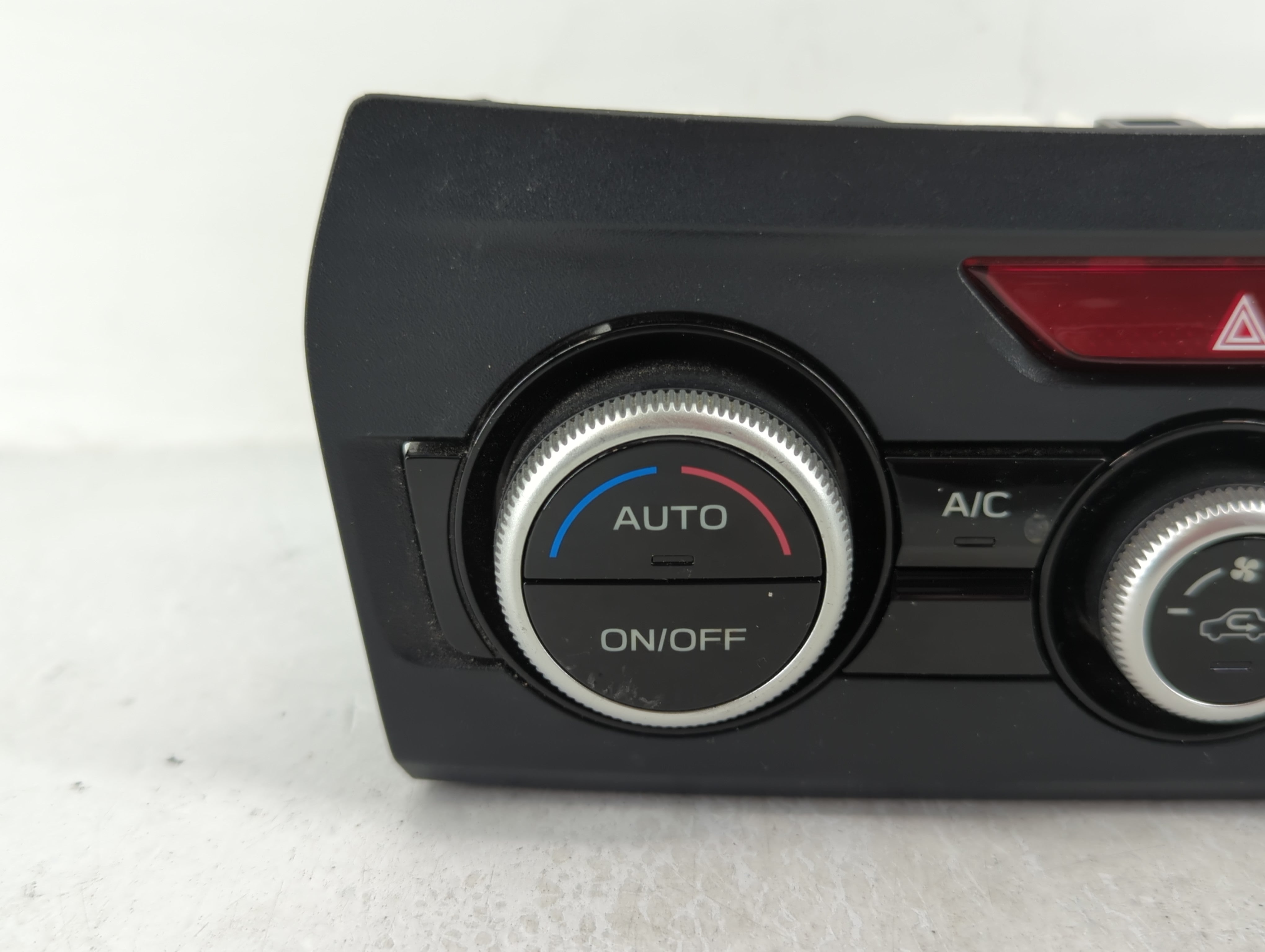 2019 Subaru Xv Climate Control Module Temperature AC/Heater Replacement P/N:72311FL730 Fits OEM Used Auto Parts - Oemusedautoparts1.com