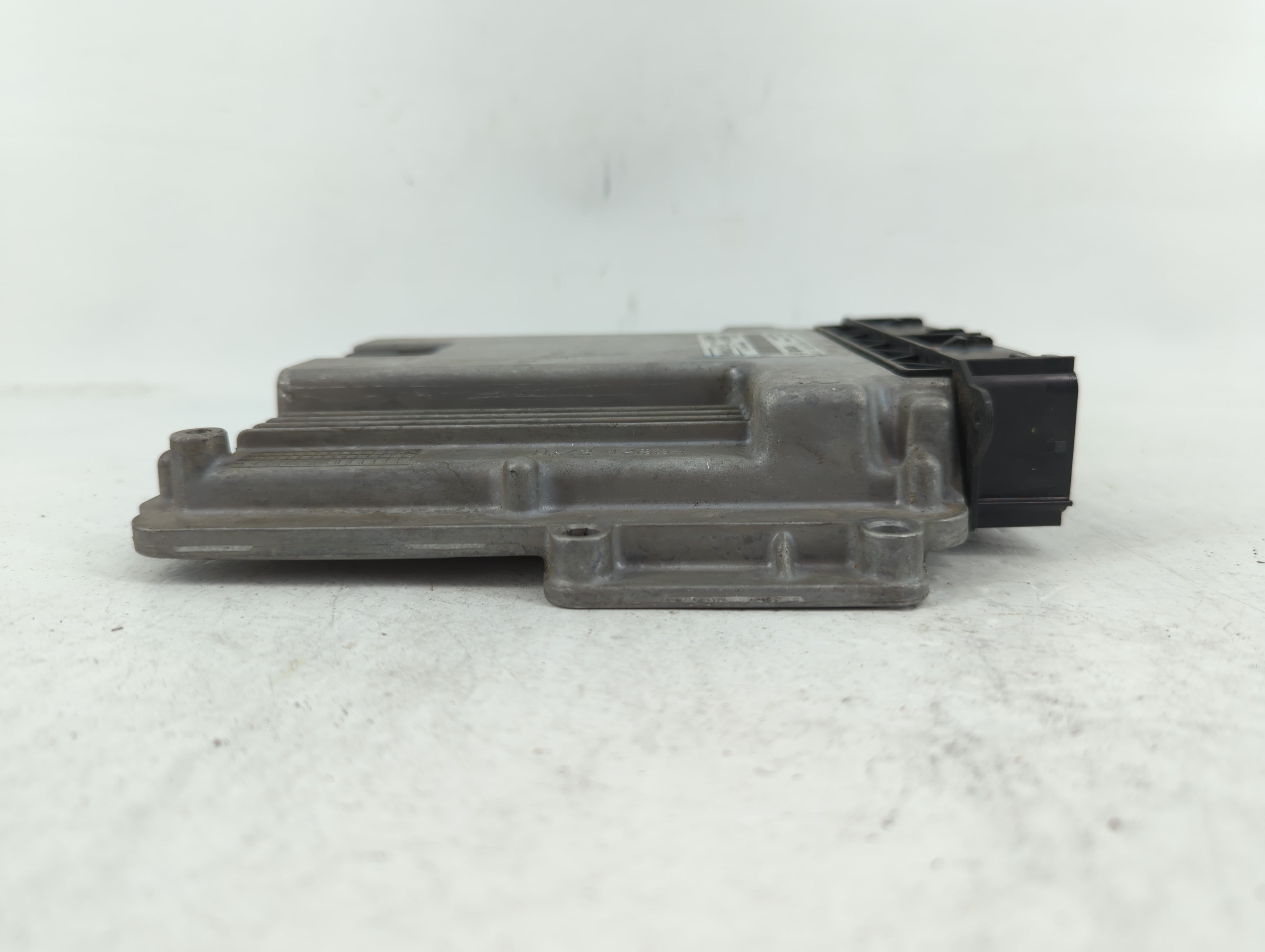 2013-2016 Ford Escape PCM Engine Control Computer ECU ECM PCU OEM P/N:CV6A-12B684-CA DJ5A-12A650-AAC Fits Fits 2013 2014 2015 2016 OEM Used Auto Parts - Oemusedautoparts1.com