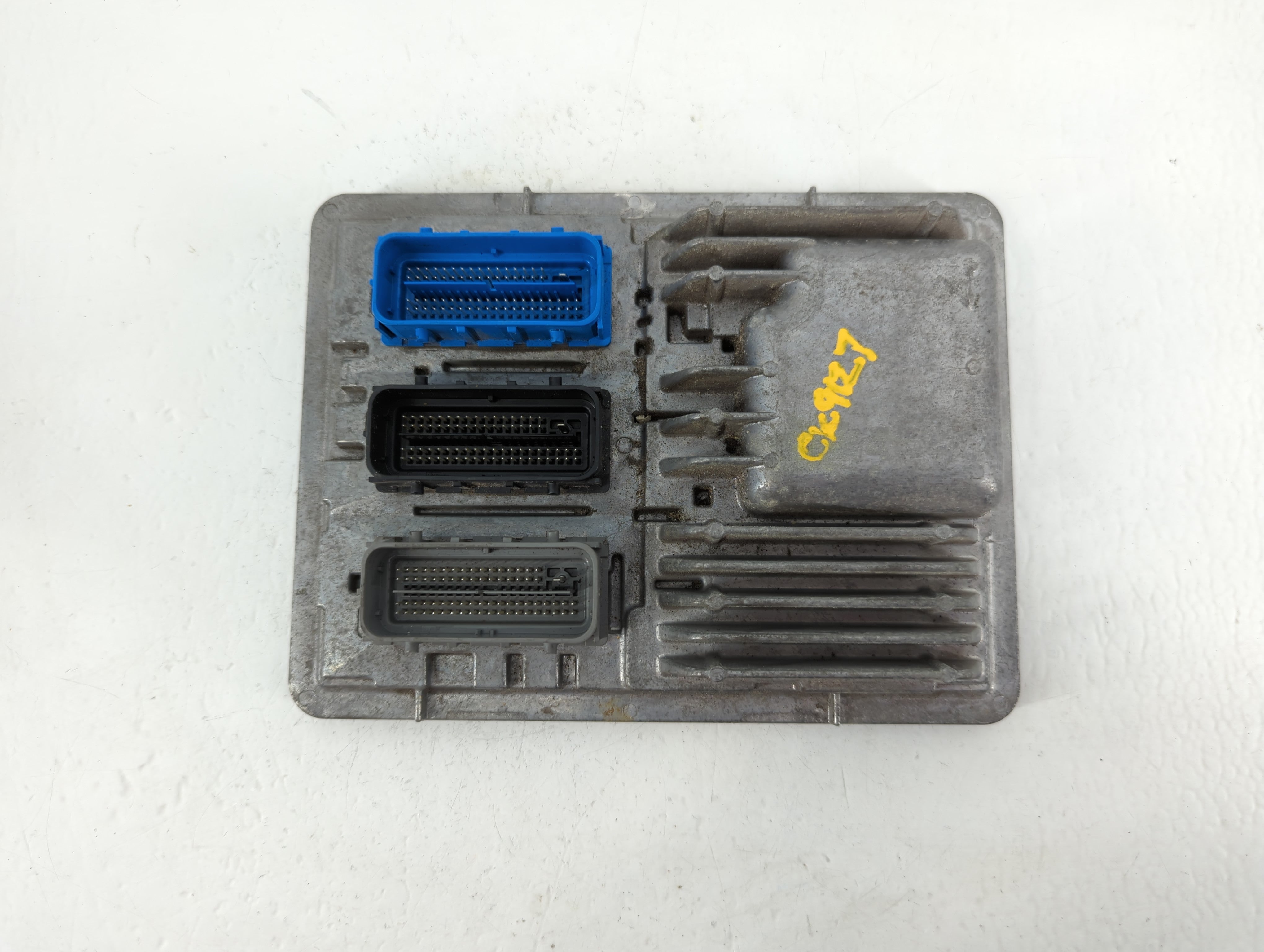 2018-2020 Chevrolet Equinox PCM Engine Control Computer ECU ECM PCU OEM P/N:12688128 Fits Fits 2017 2018 2019 2020 2021 2022 OEM Used Auto Parts - Oemusedautoparts1.com