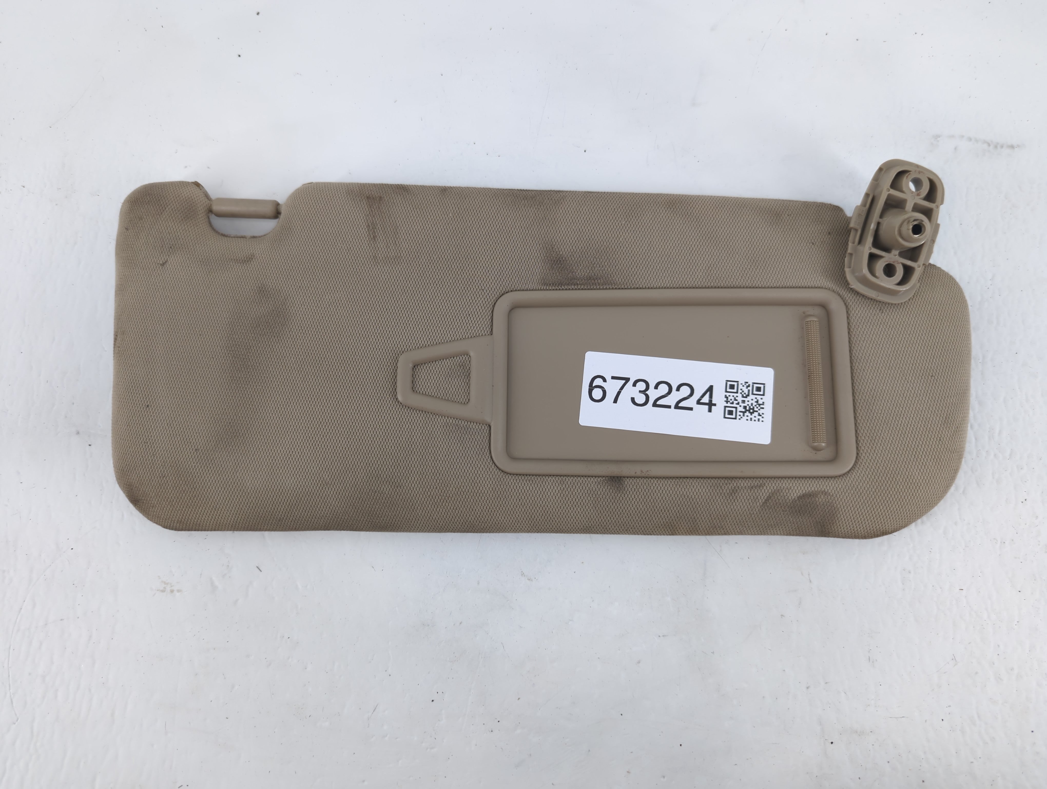 2011-2015 Kia Sorento Sun Visor Shade Replacement Passenger Right Mirror Fits Fits 2011 2012 2013 2014 2015 OEM Used Auto Parts - Oemusedautoparts1.com