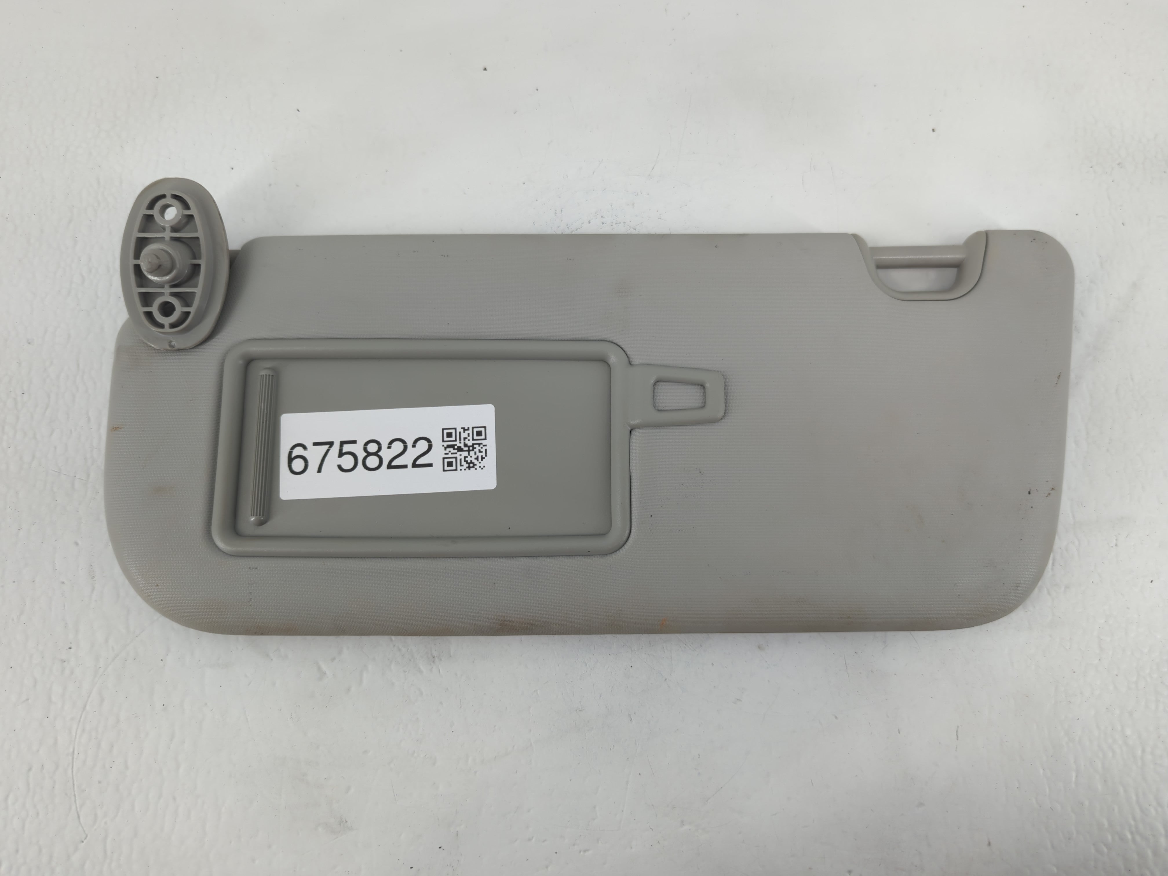 2014-2019 Kia Soul Sun Visor Shade Replacement Driver Left Mirror Fits Fits 2014 2015 2016 2017 2018 2019 OEM Used Auto Parts - Oemusedautoparts1.com