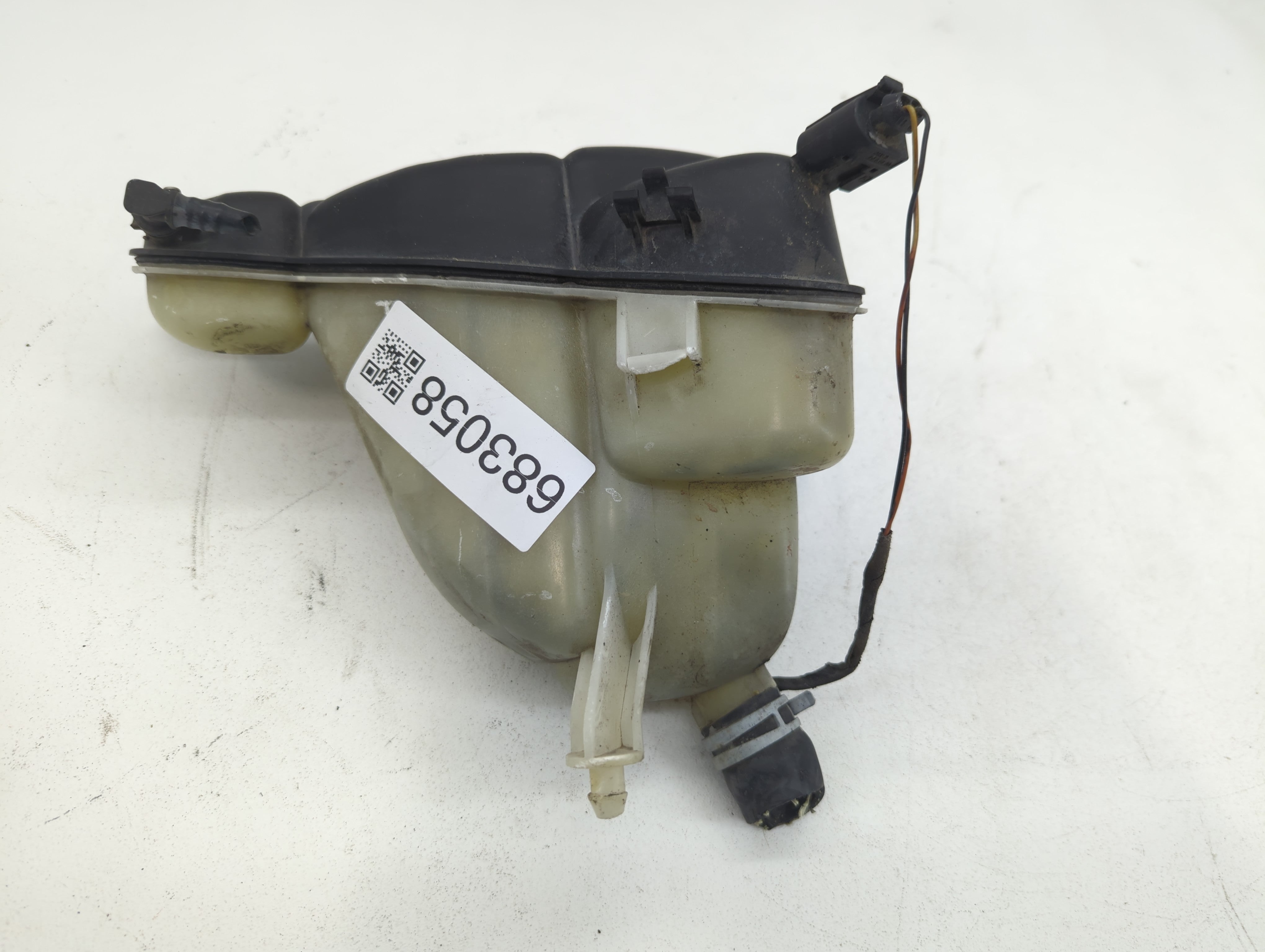 2006 Mercedes-benz R350 Windshield Washer Fluid Reservoir Bottle Oem - Oemusedautoparts1.com