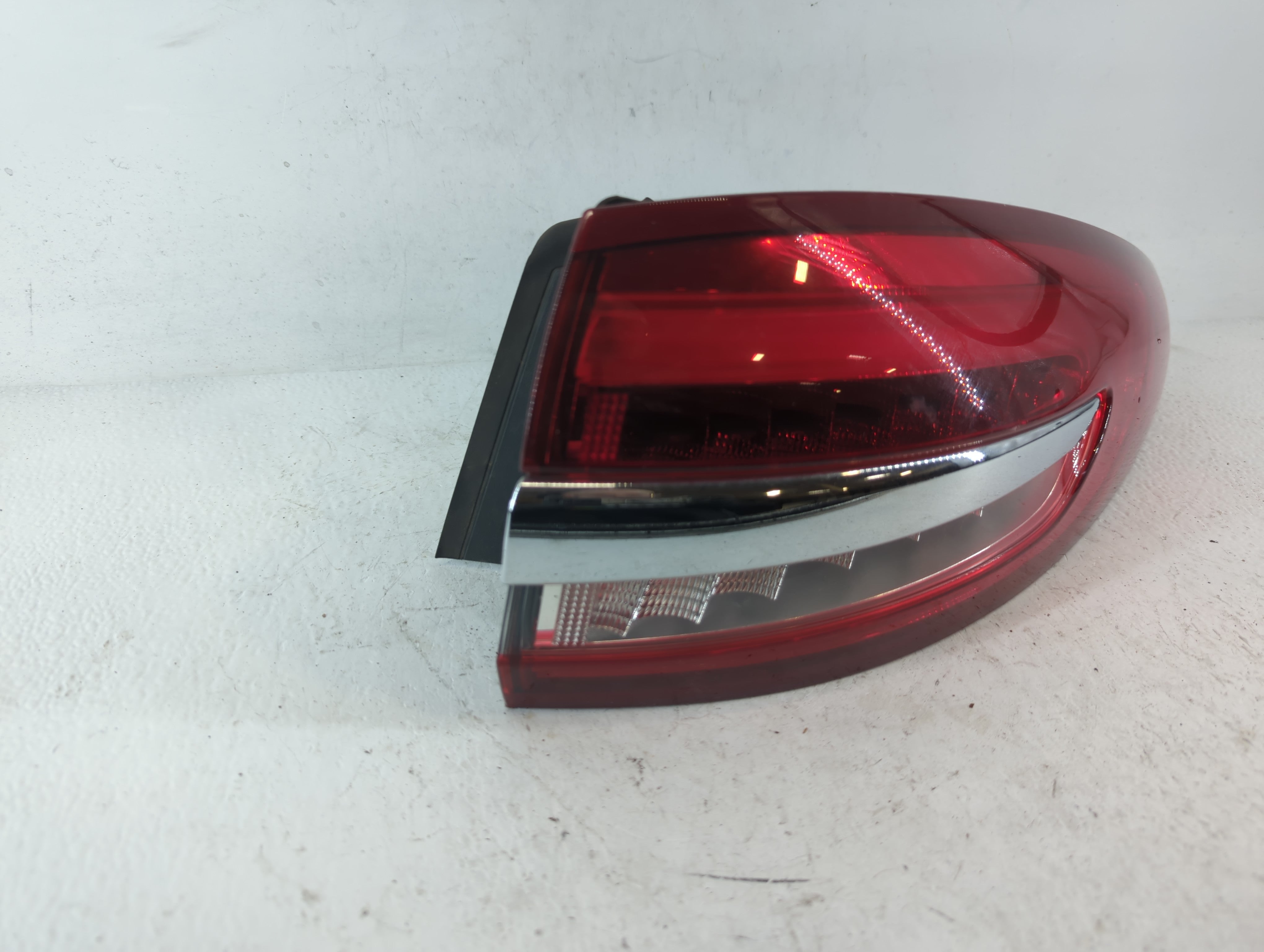 2017-2020 Ford Fusion Tail Light Assembly Passenger Right OEM P/N:HS73-13404-AB Fits Fits 2017 2018 2019 2020 OEM Used Auto Parts - Oemusedautoparts1.com