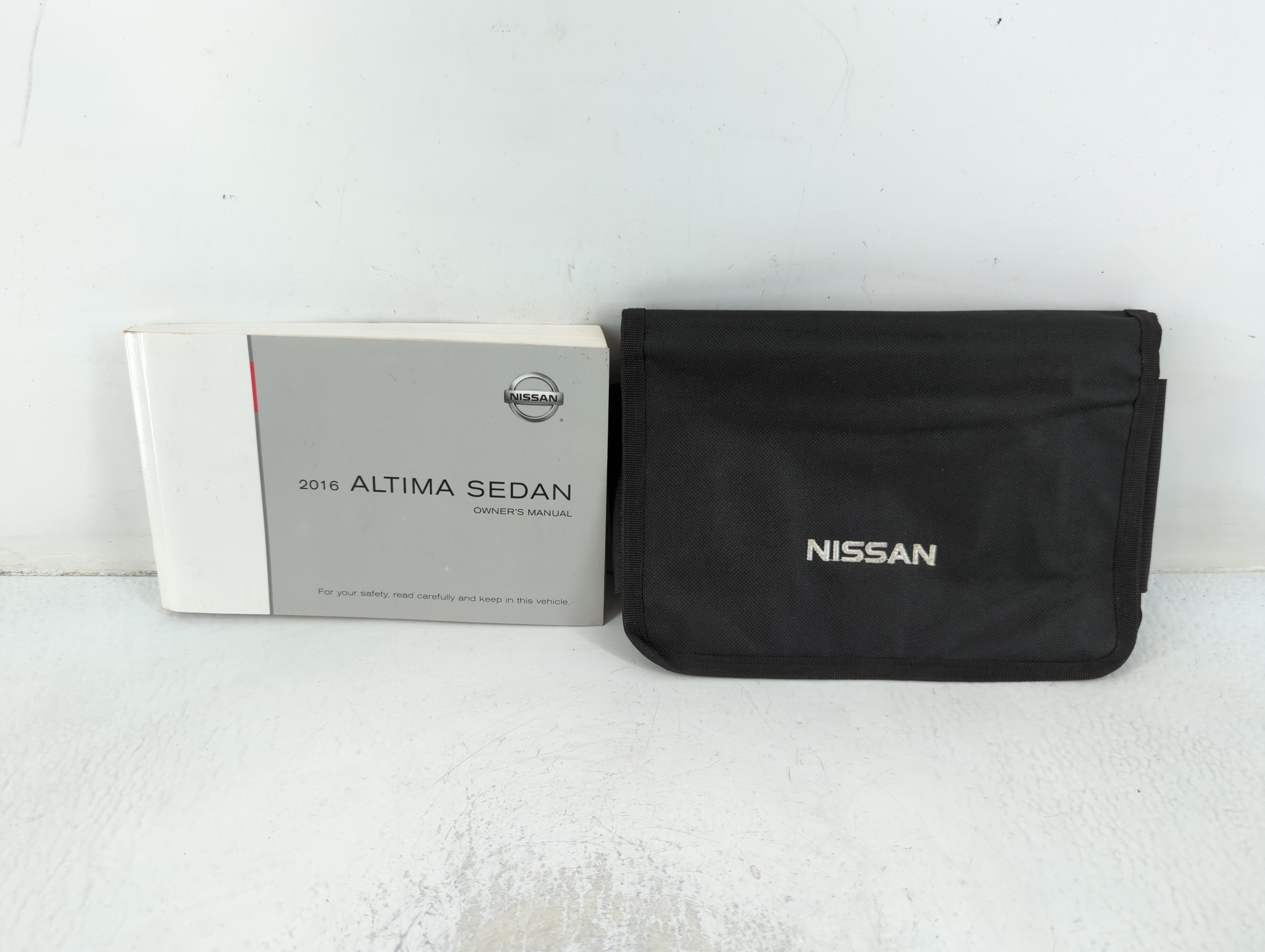 2016 Nissan Altima Owners Manual Book Guide OEM Used Auto Parts - Oemusedautoparts1.com